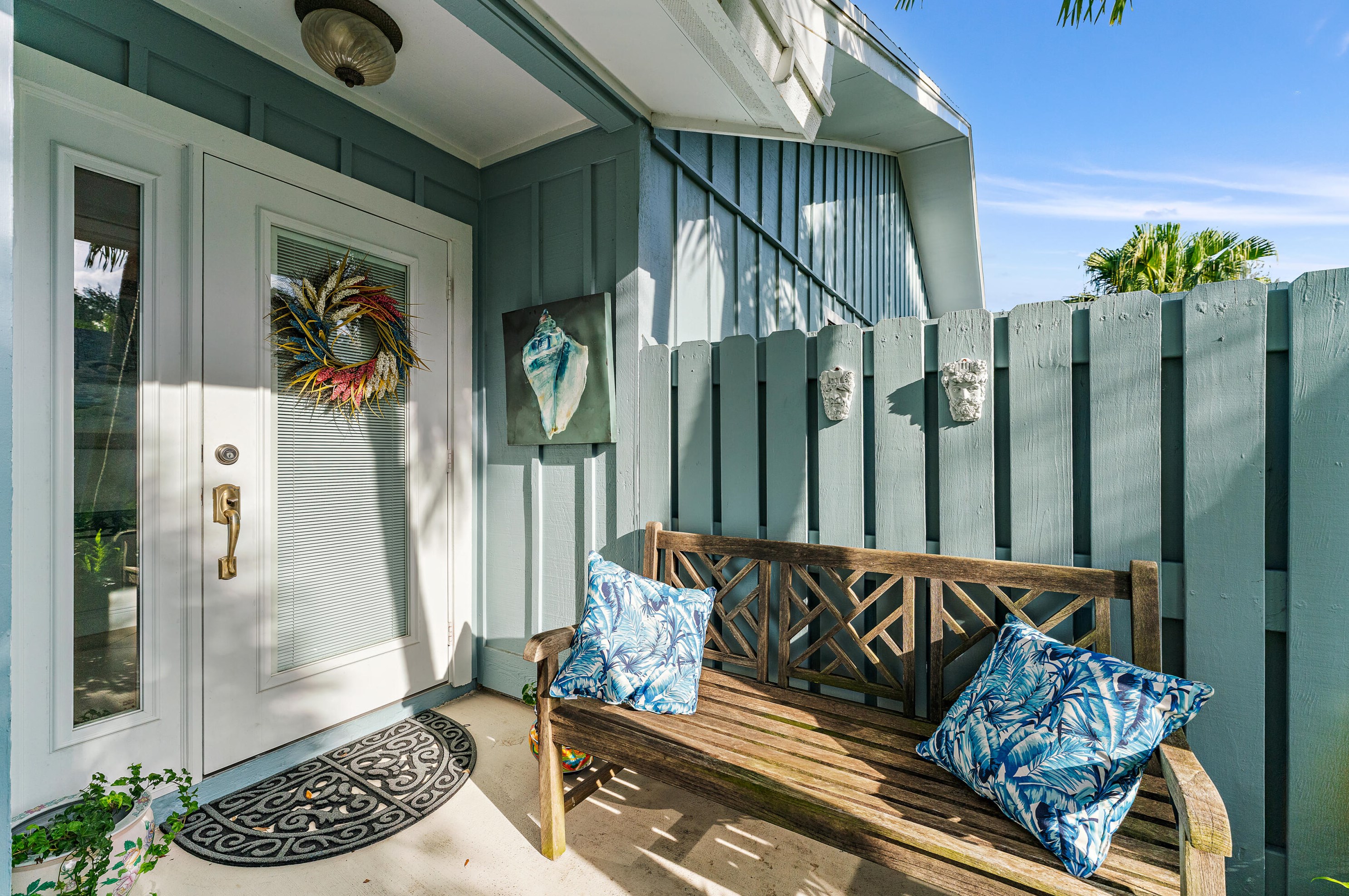 8330 Eaglewood Way, Hobe Sound FL  33455-7653 exterior