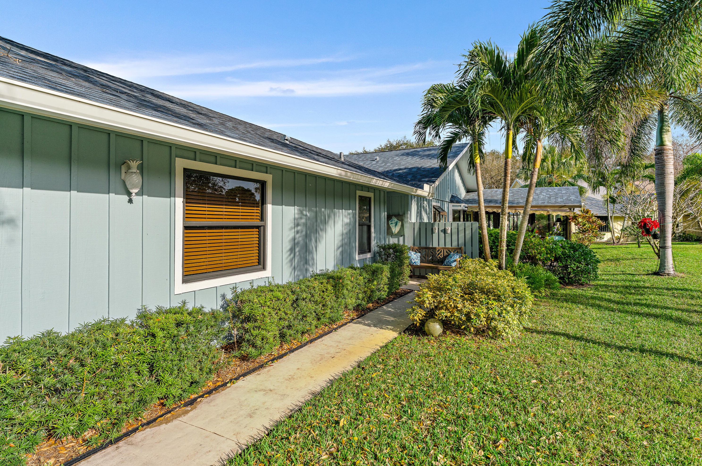 8330 Eaglewood Way, Hobe Sound FL  33455-7653 exterior