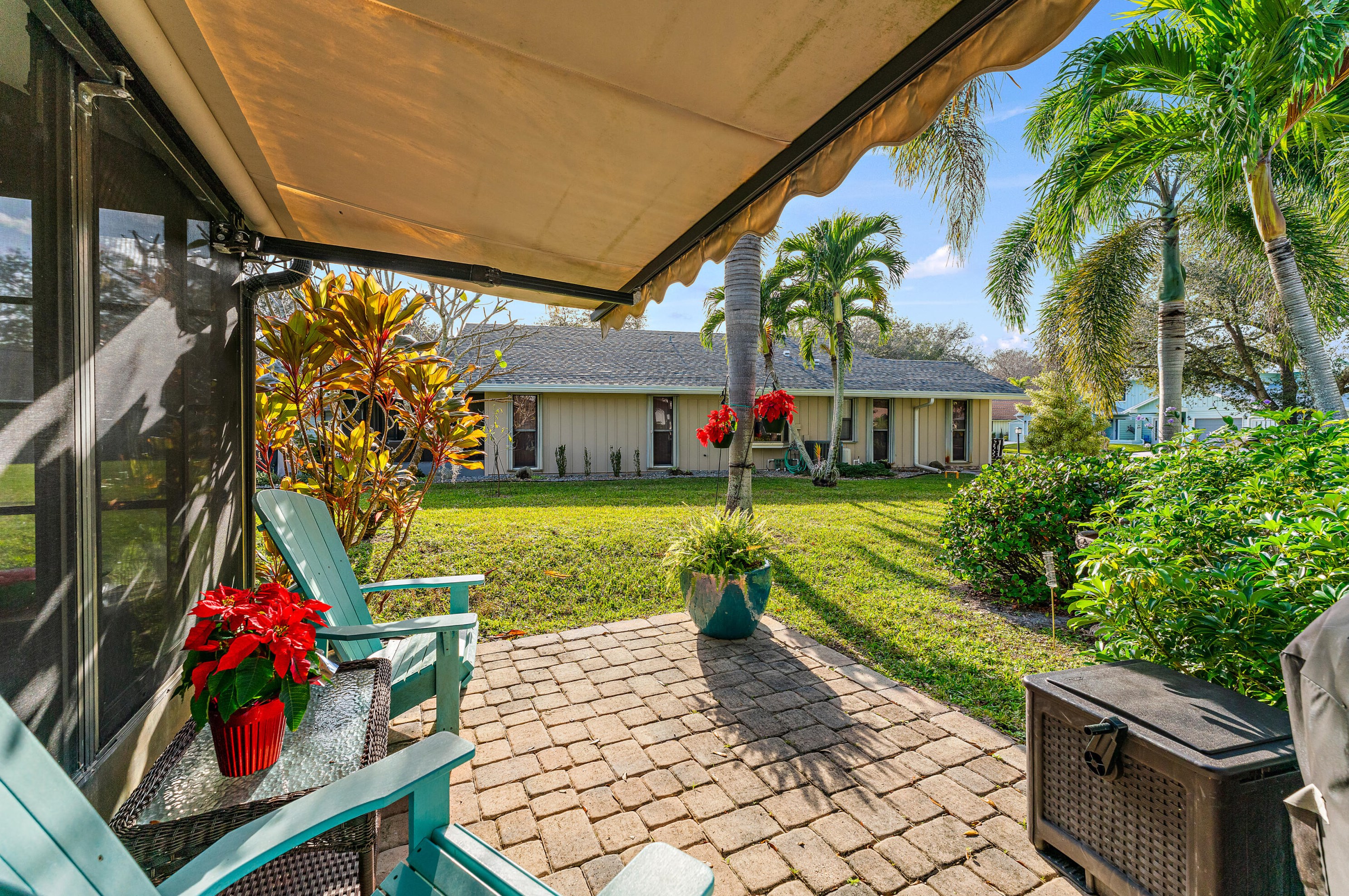 8330 Eaglewood Way, Hobe Sound FL  33455-7653 exterior