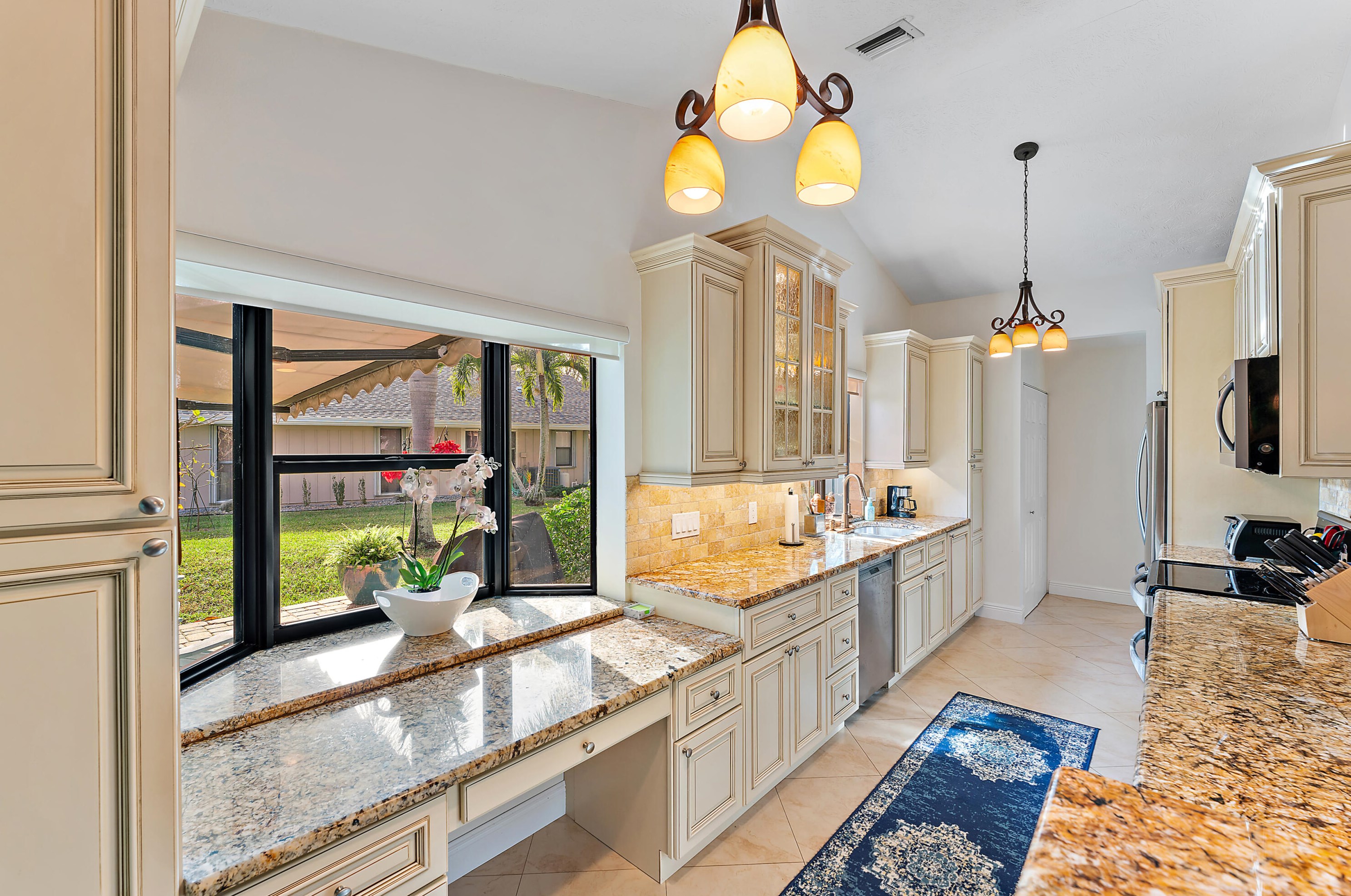 8330 Eaglewood Way, Hobe Sound FL  33455-7653 exterior