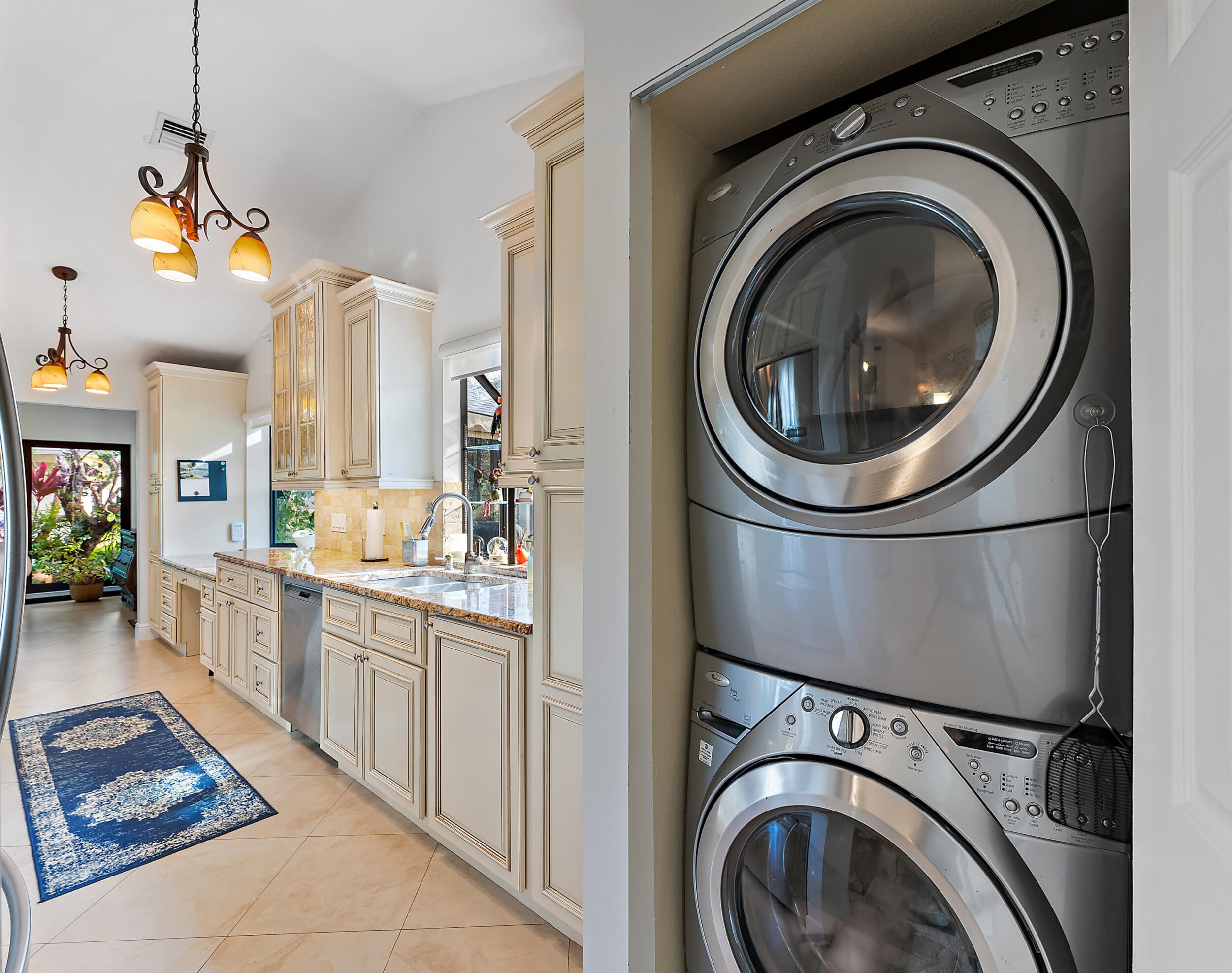 8330 Eaglewood Way, Hobe Sound FL  33455-7653 exterior