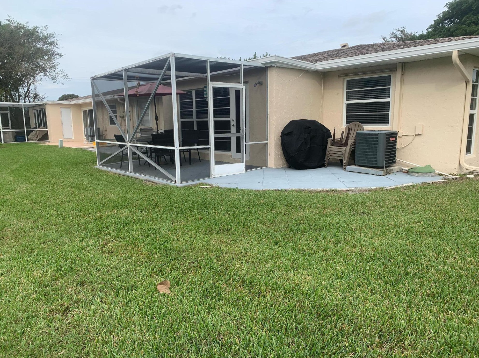 8708 Belle Aire Dr, Boca Raton FL  33433-1883 exterior