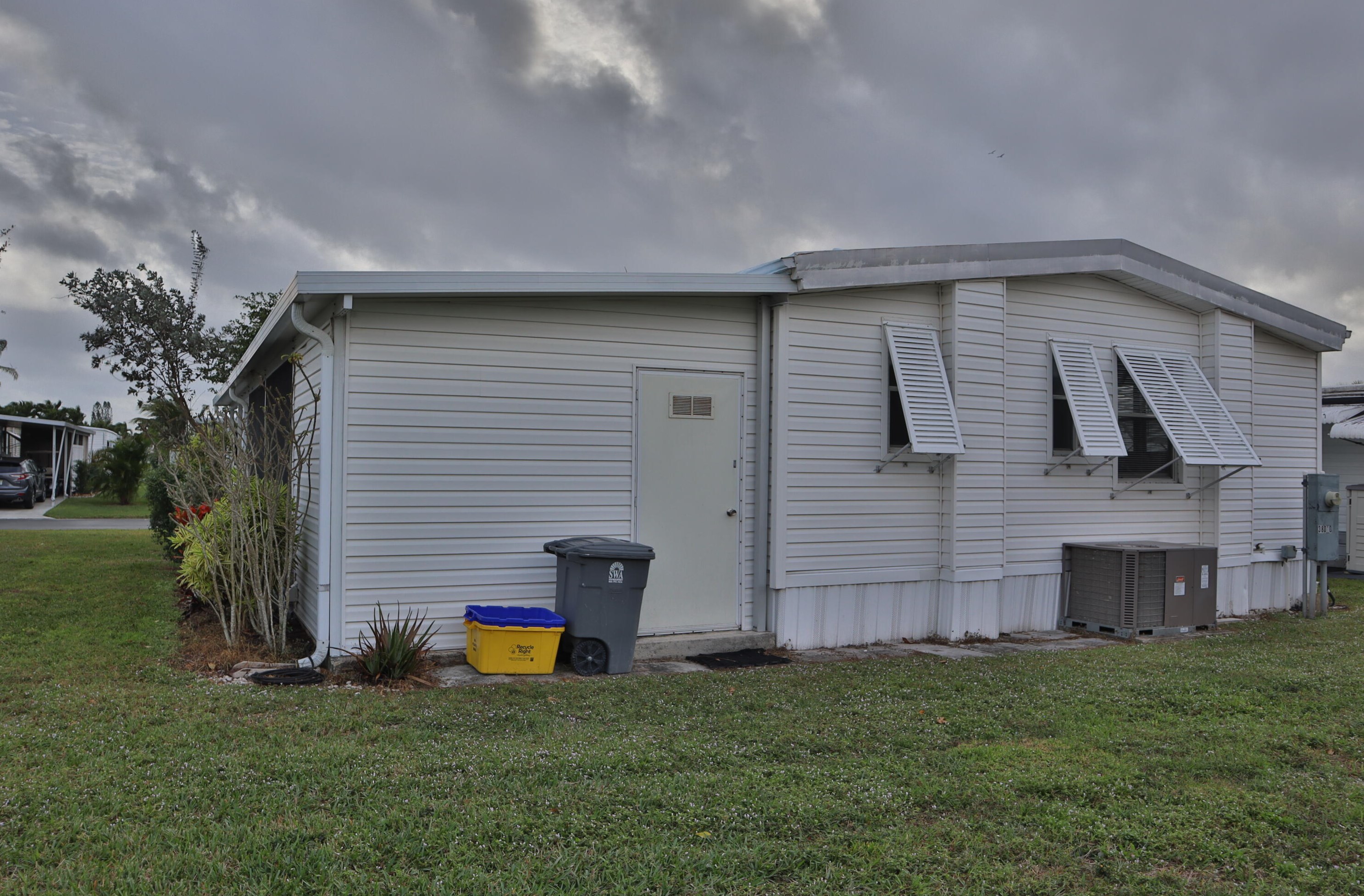 38010 Frenchmans Bay, Boynton Beach FL  33436-1958 exterior