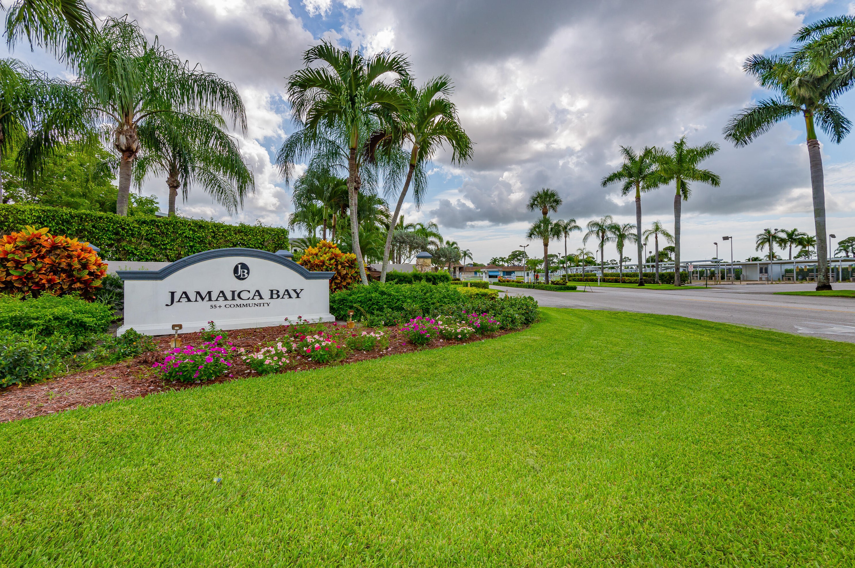 38010 Frenchmans Bay, Boynton Beach FL  33436-1958 exterior