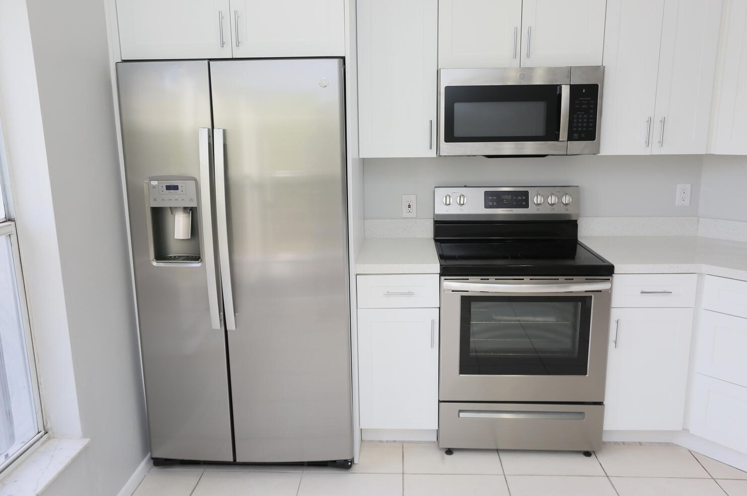 5521 Boynton Pl, Boynton Beach FL exterior