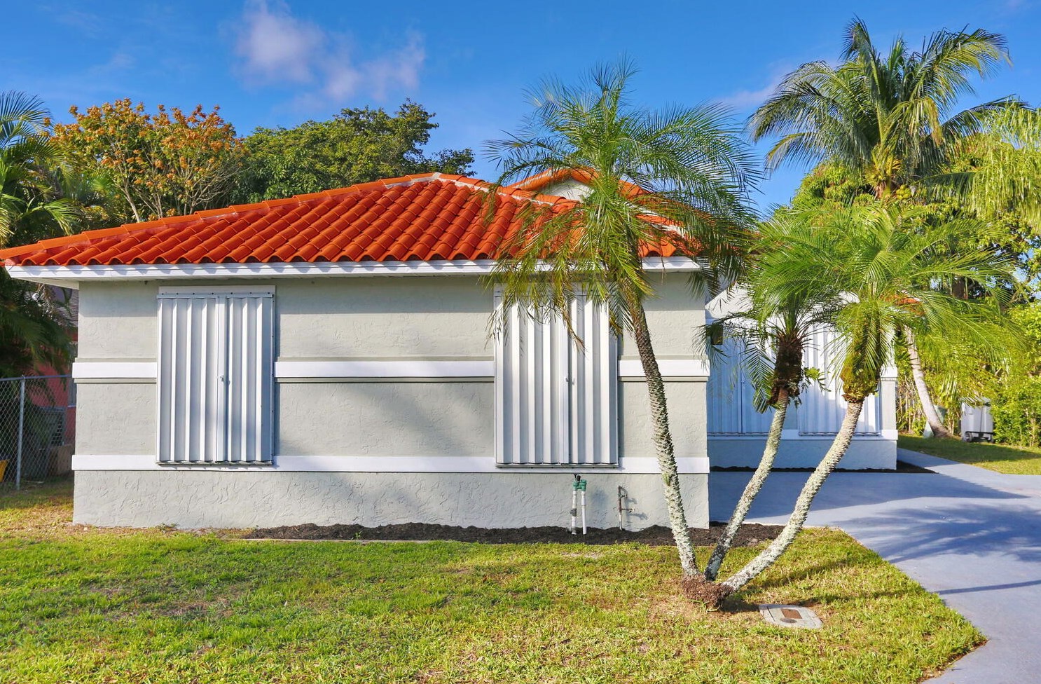 5521 Boynton Pl, Boynton Beach FL exterior