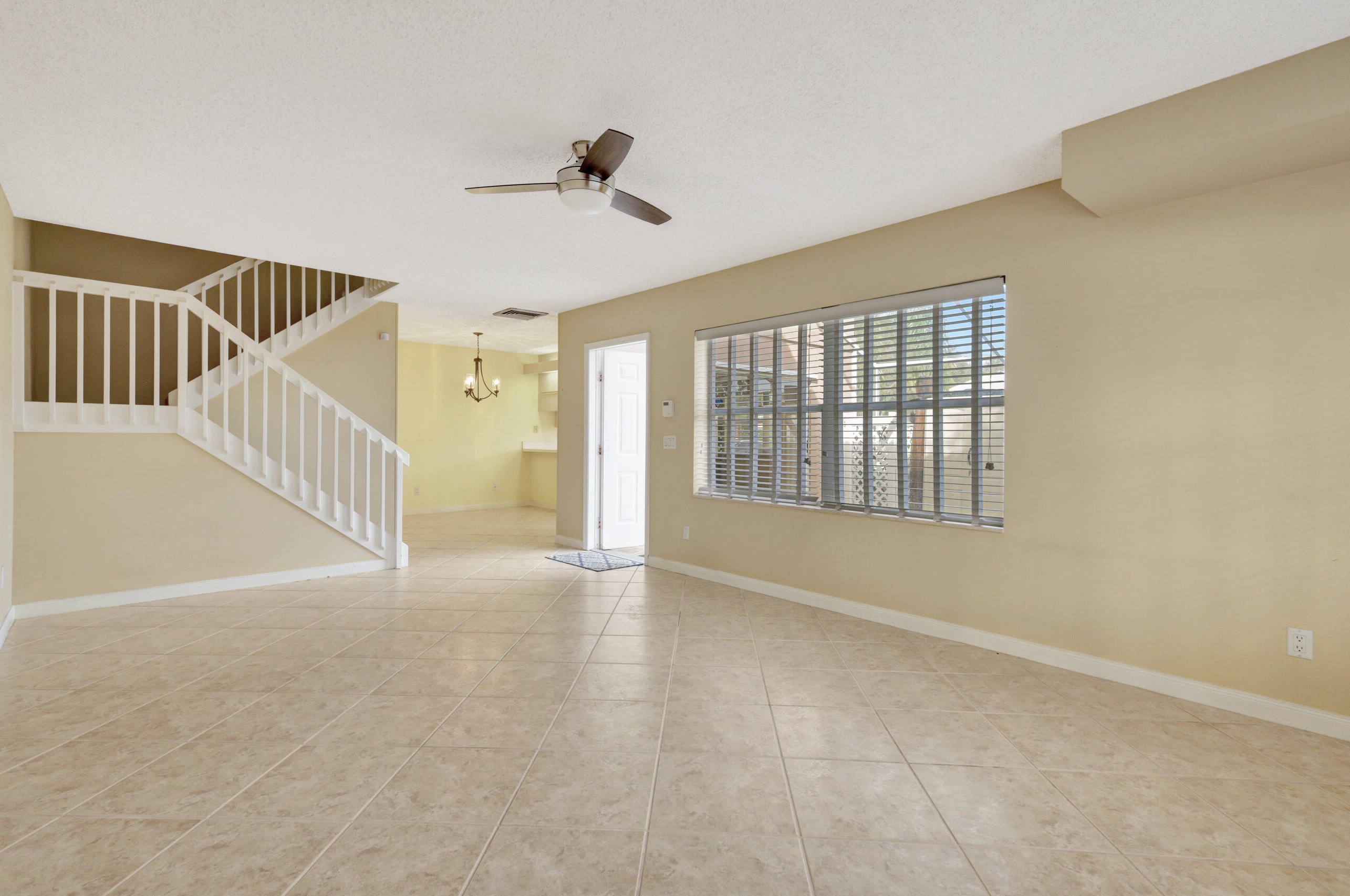 1906 Hartford Ct, West Palm Beach FL  33409-7521 exterior