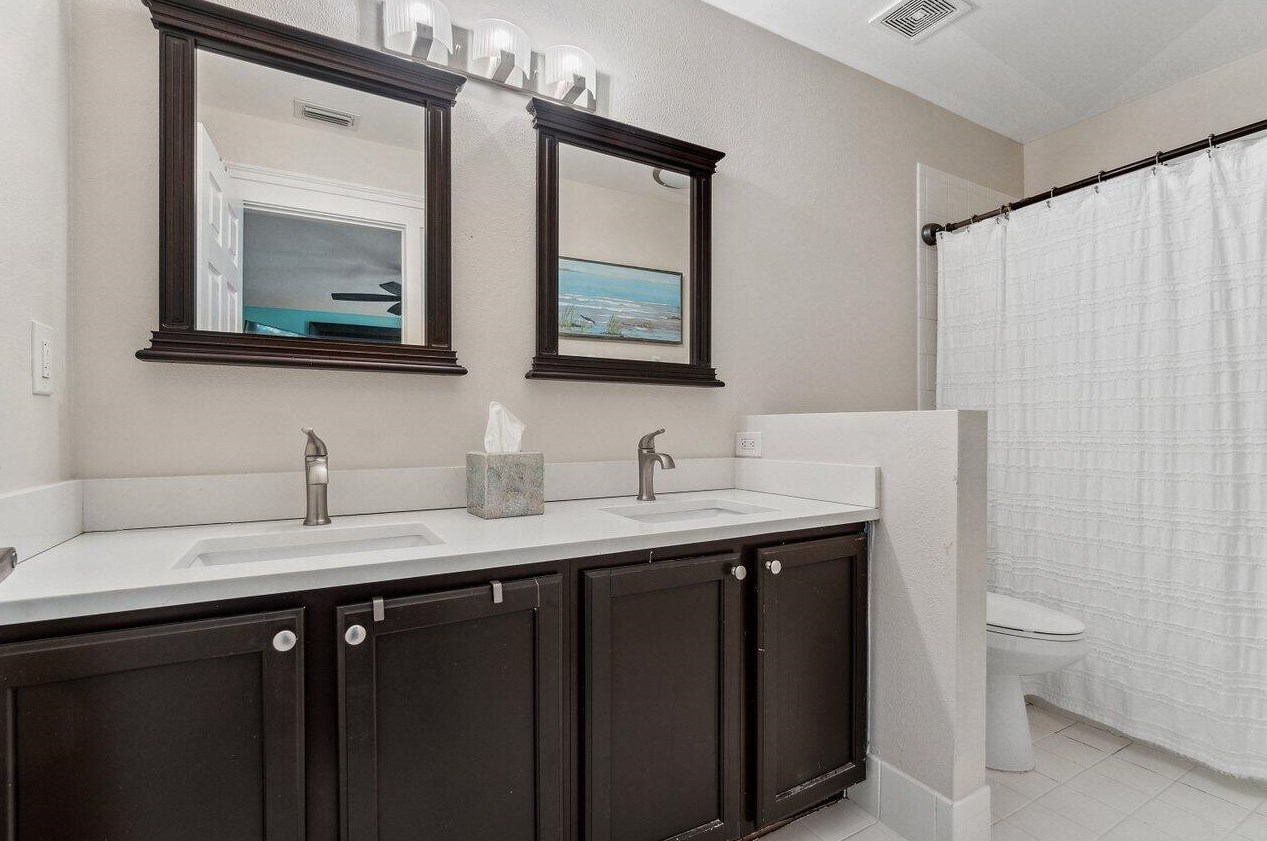 142 Timberwalk Trl, Jupiter FL  33458-5574 exterior