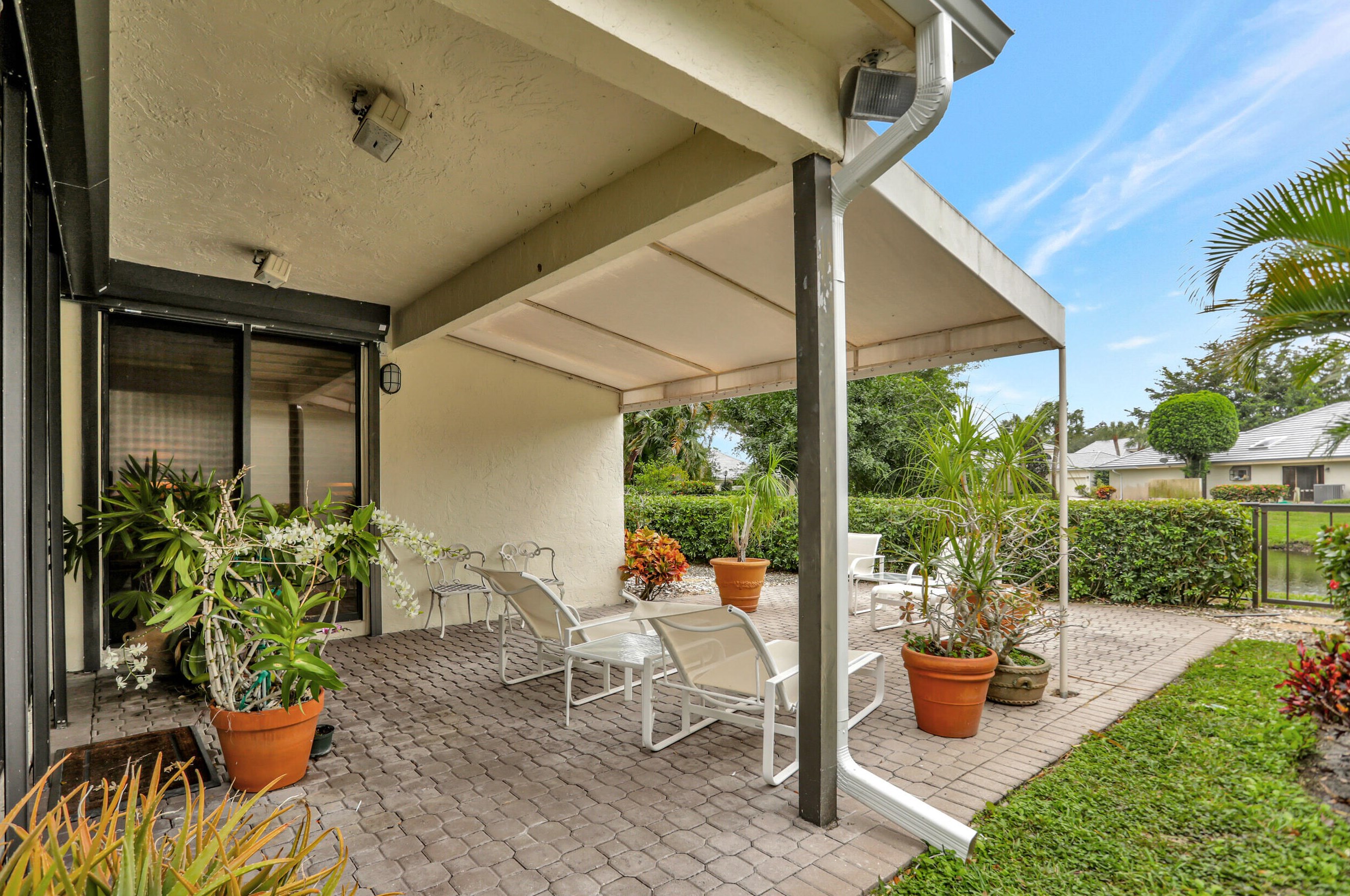 20039 Waters Edge Dr, Boca Raton FL  33434-3575 exterior