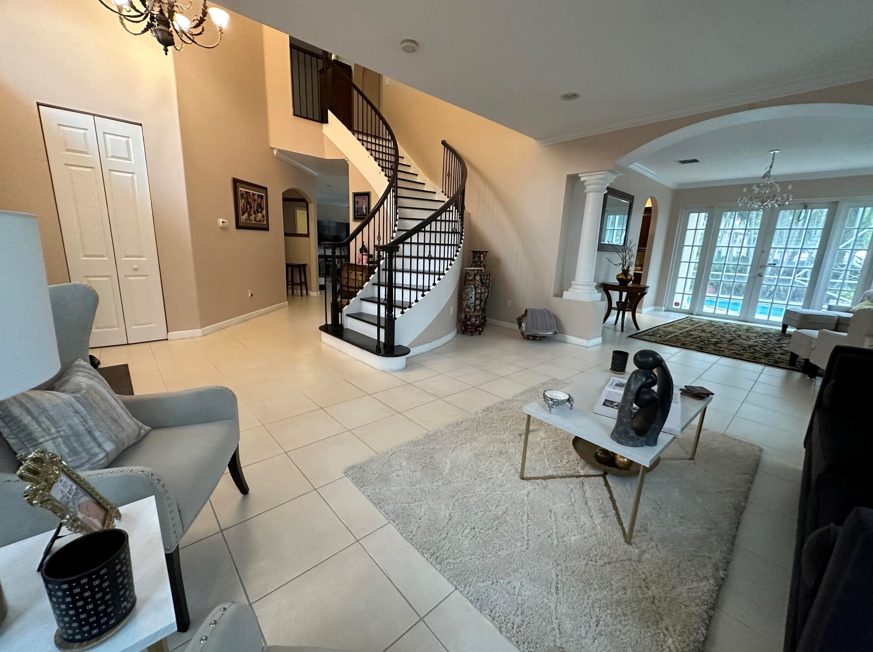 6449 Stonehurst Cir, Lake Worth FL  33467-7373 exterior