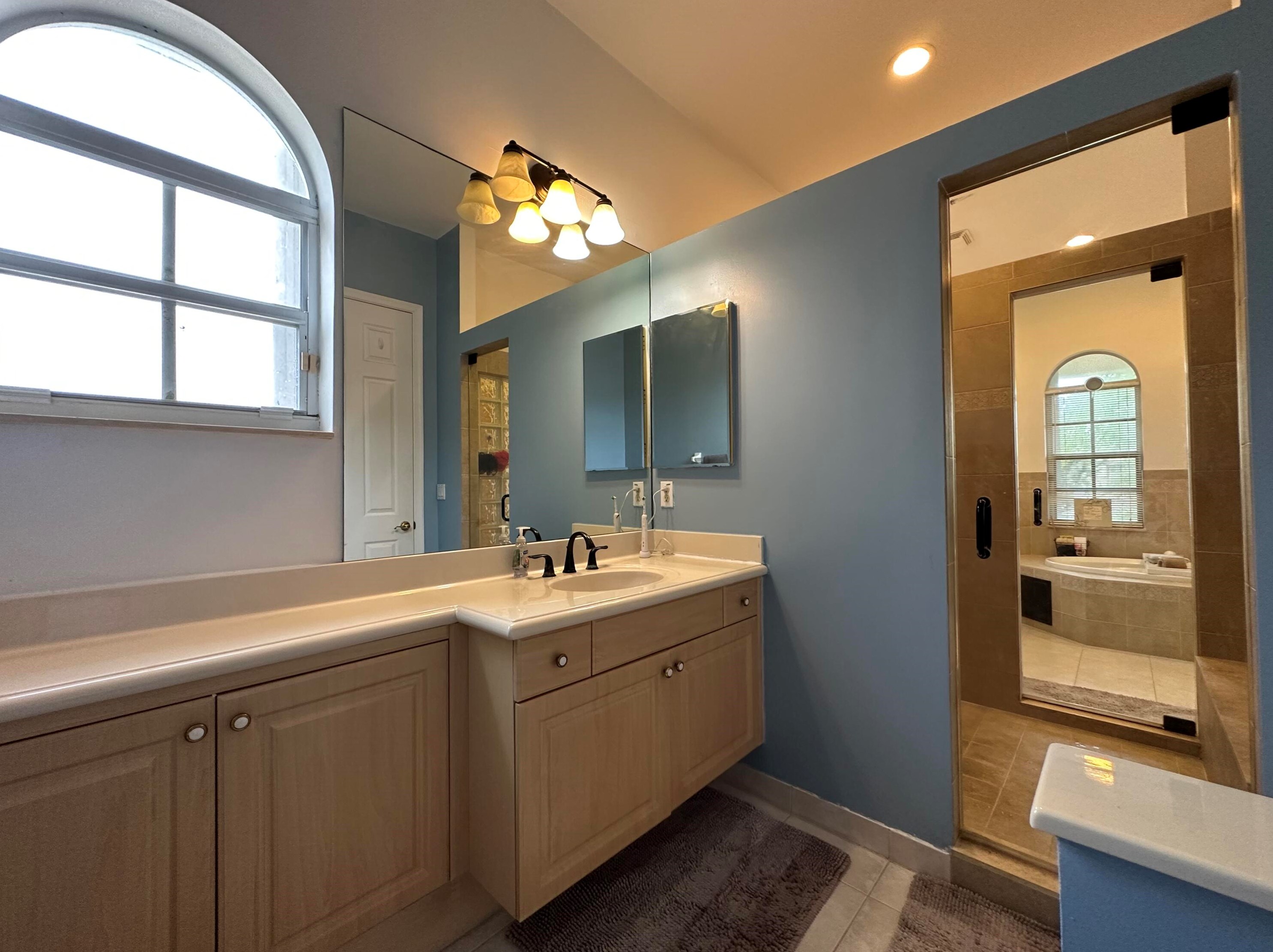 6449 Stonehurst Cir, Lake Worth FL  33467-7373 exterior