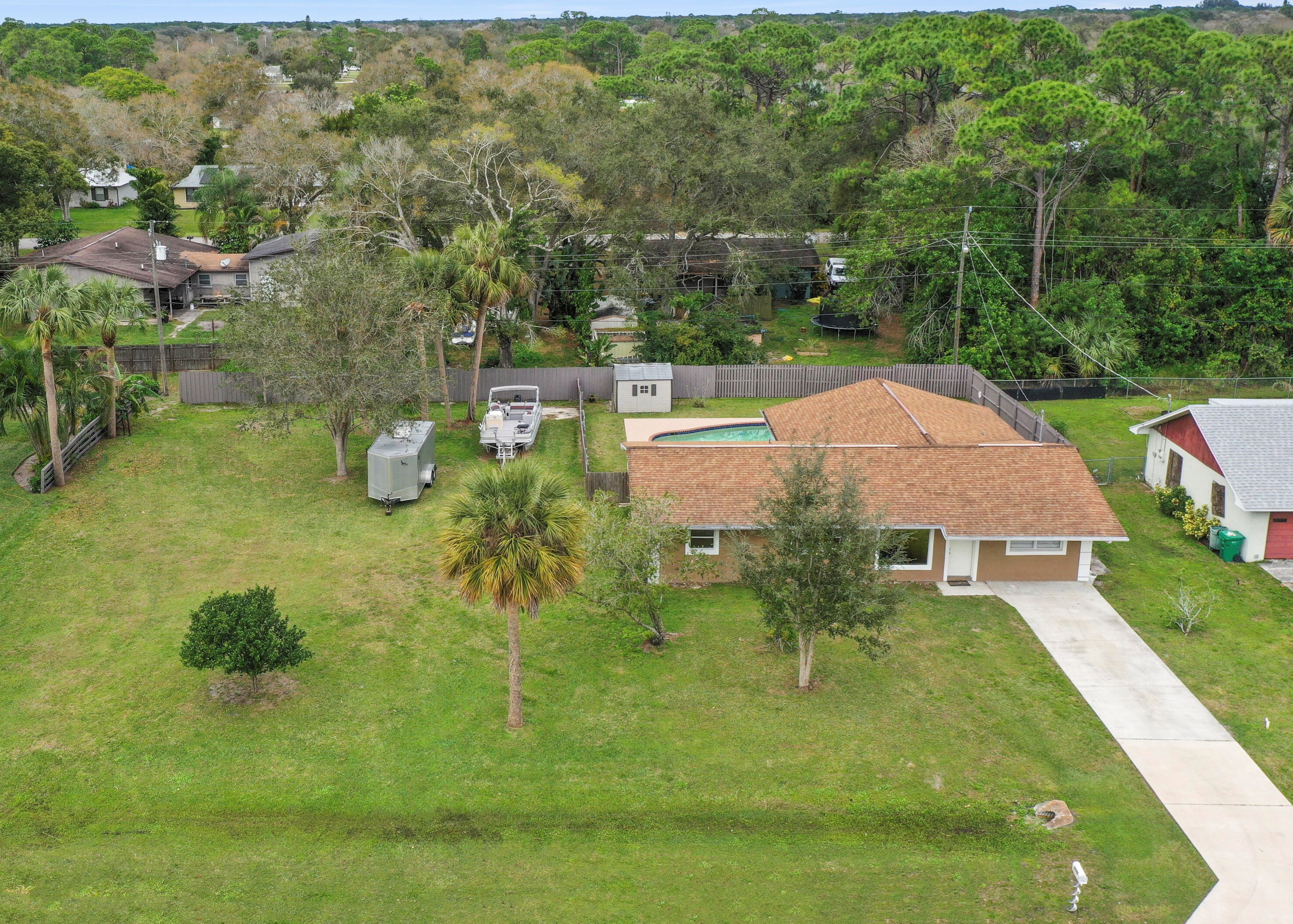 7502 James Rd, Fort Pierce FL 34951-2180 exterior