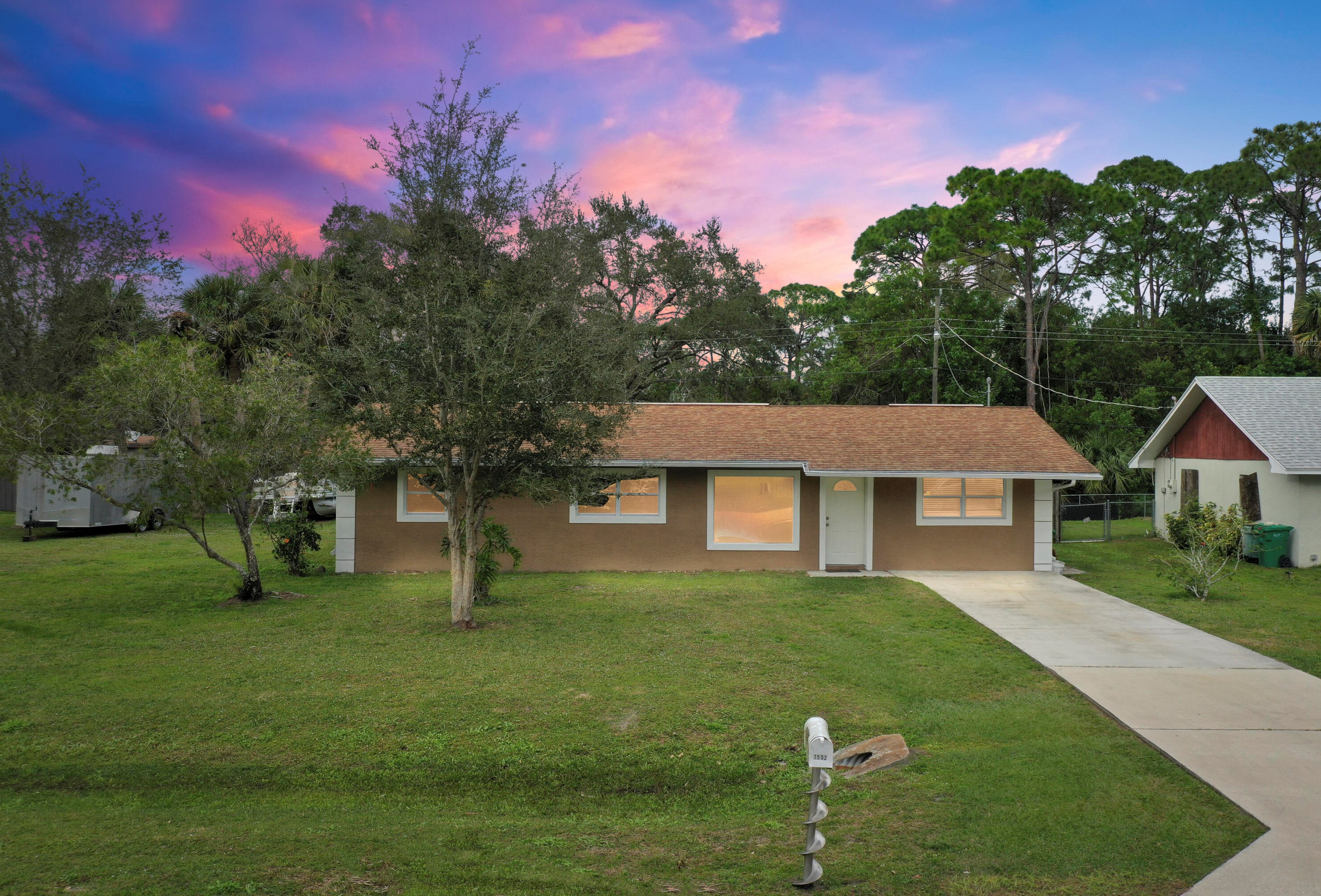 7502 James Rd, Fort Pierce FL 34951-2180 exterior