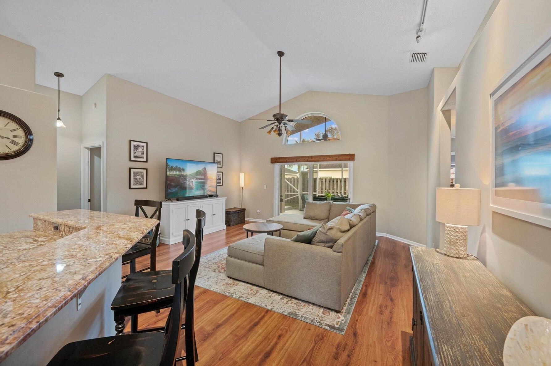 6069 Pompano St, Jupiter FL  33458-6660 exterior