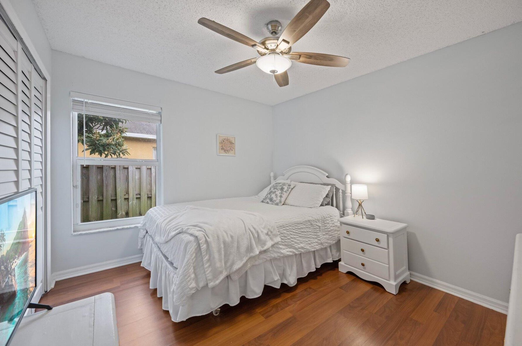 6069 Pompano St, Jupiter FL  33458-6660 exterior