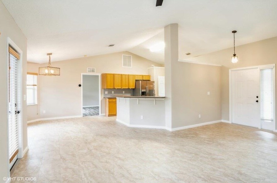 4801 Myrtle Dr, Fort Pierce FL  34982-3800 exterior