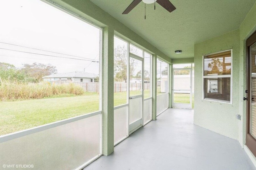 4801 Myrtle Dr, Fort Pierce FL  34982-3800 exterior