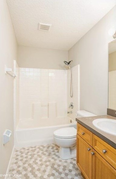 4801 Myrtle Dr, Fort Pierce FL  34982-3800 exterior