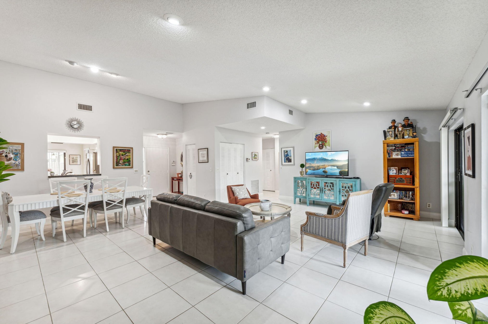 10812 Waterberry Dr, Boca Raton FL  33498-1689 exterior