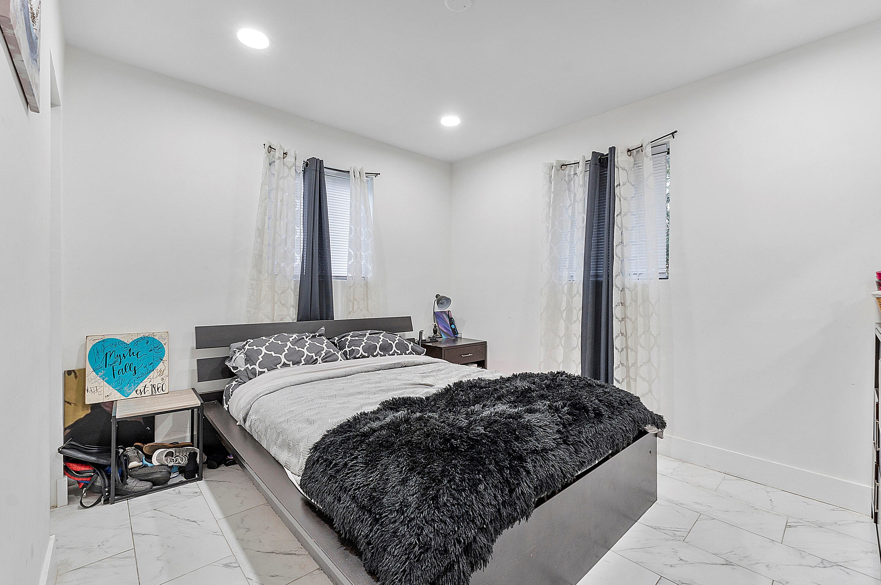 15100 14 Ct, Miami FL  33162-5902 exterior