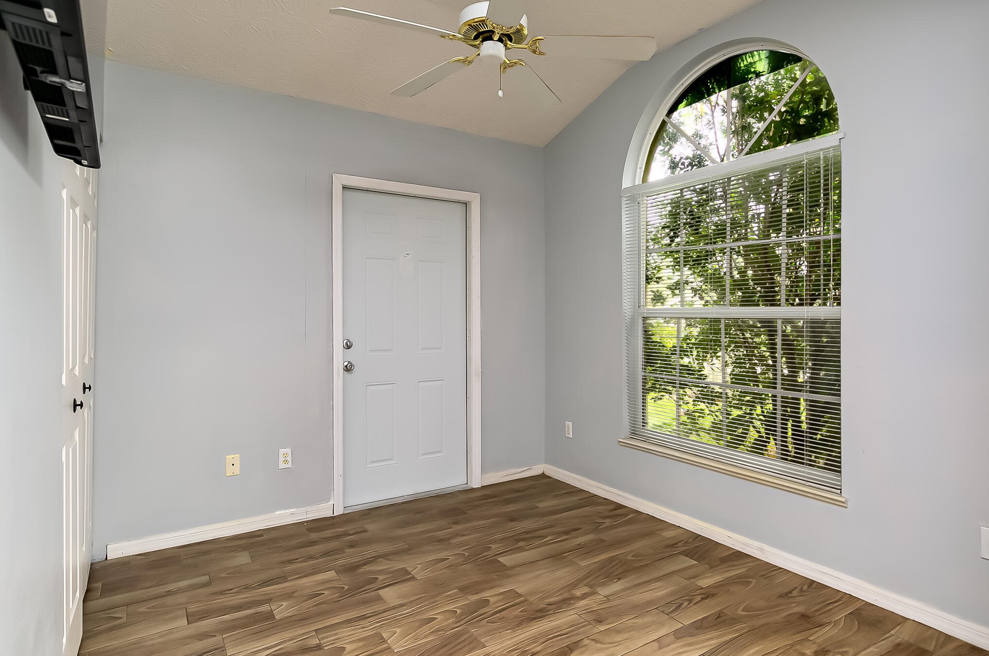 365 Whitmore Dr, Fort Pierce FL  34984-4531 exterior