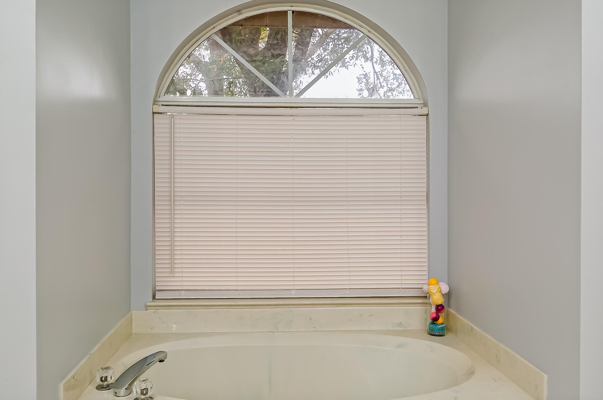 365 Whitmore Dr, Fort Pierce FL  34984-4531 exterior