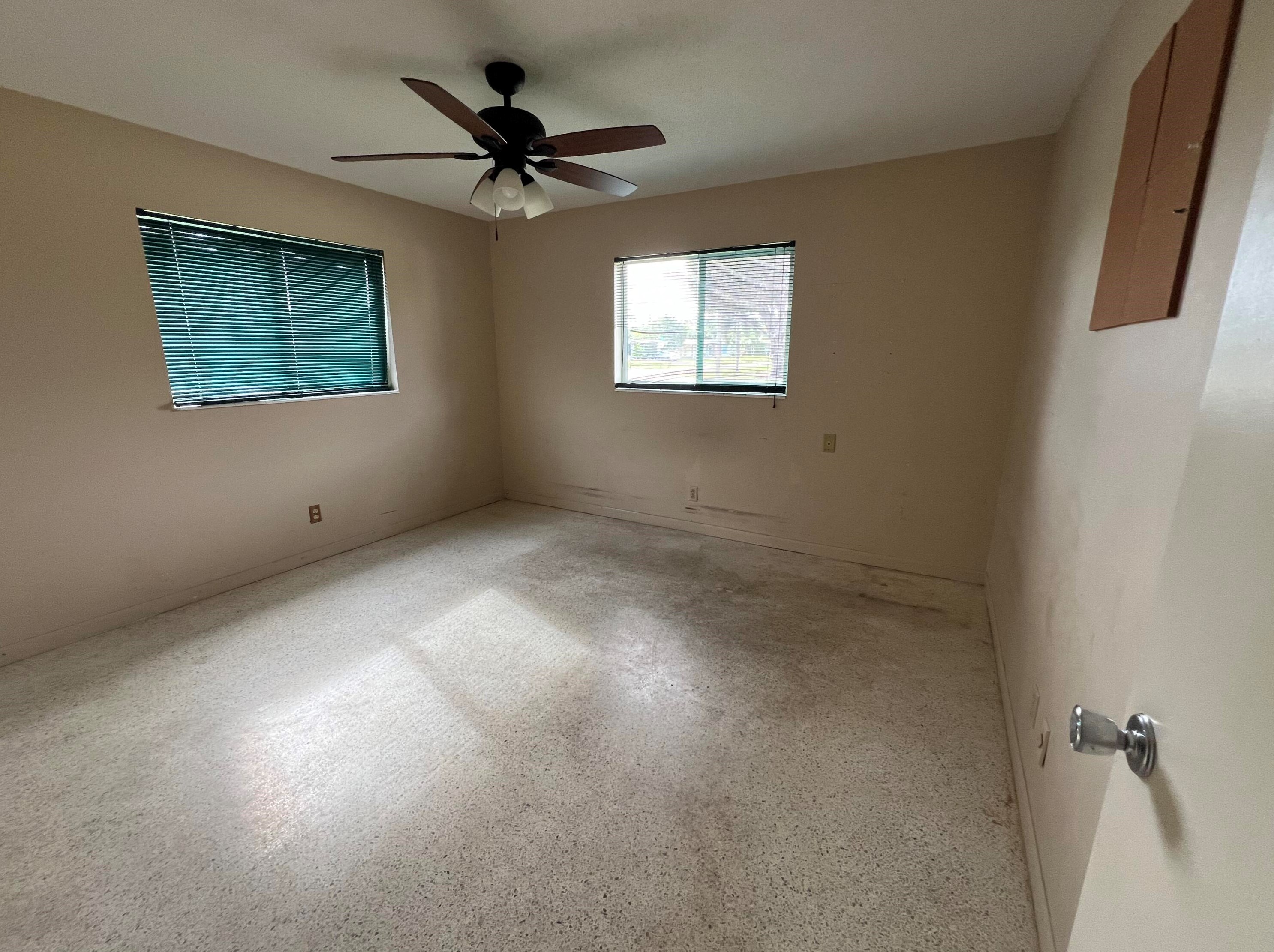 432 Gulfstream Rd, Lake Worth FL 33461-1511 exterior