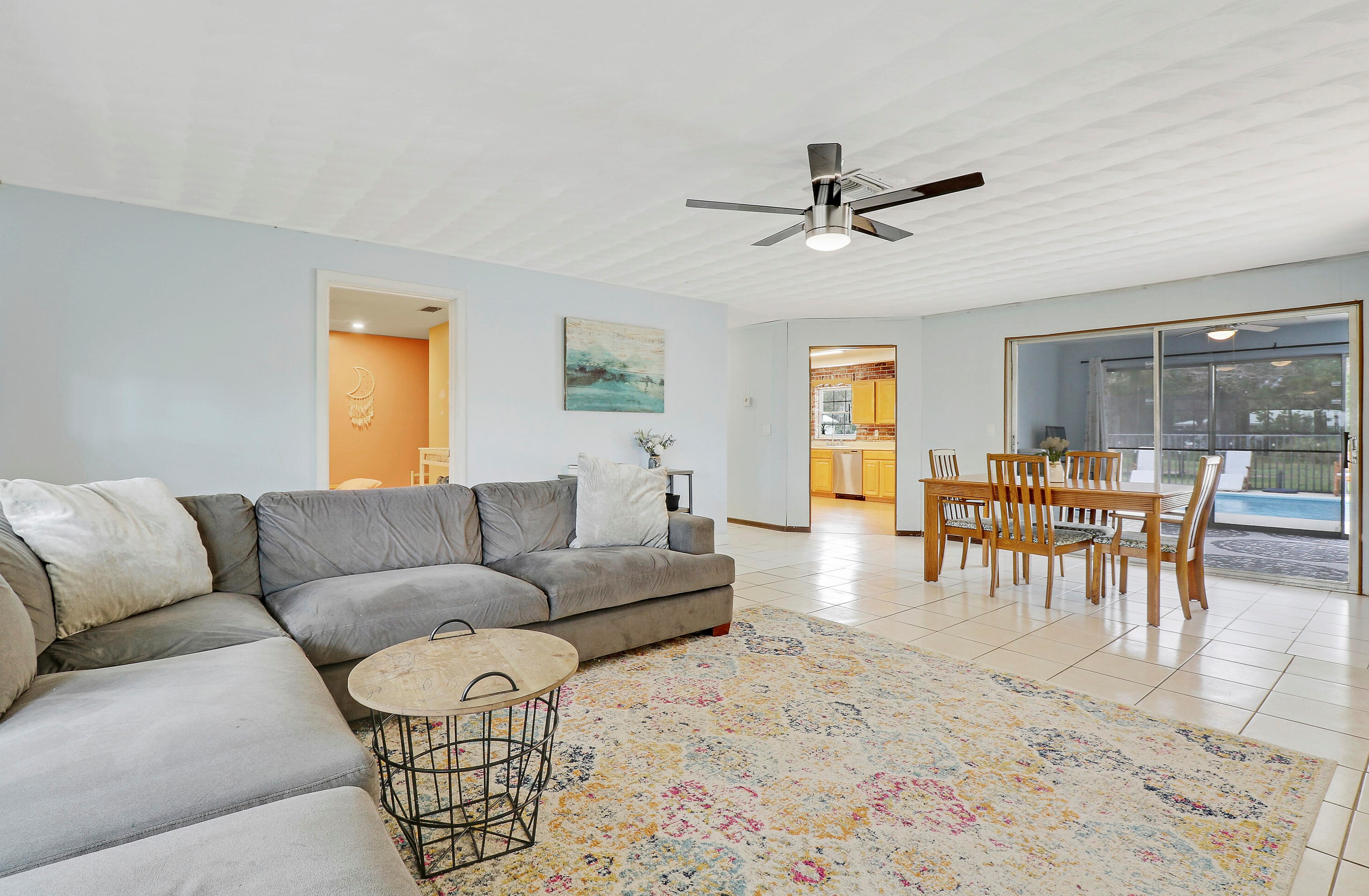 4909 Palmetto Dr, Fort Pierce FL  34982-7168 exterior