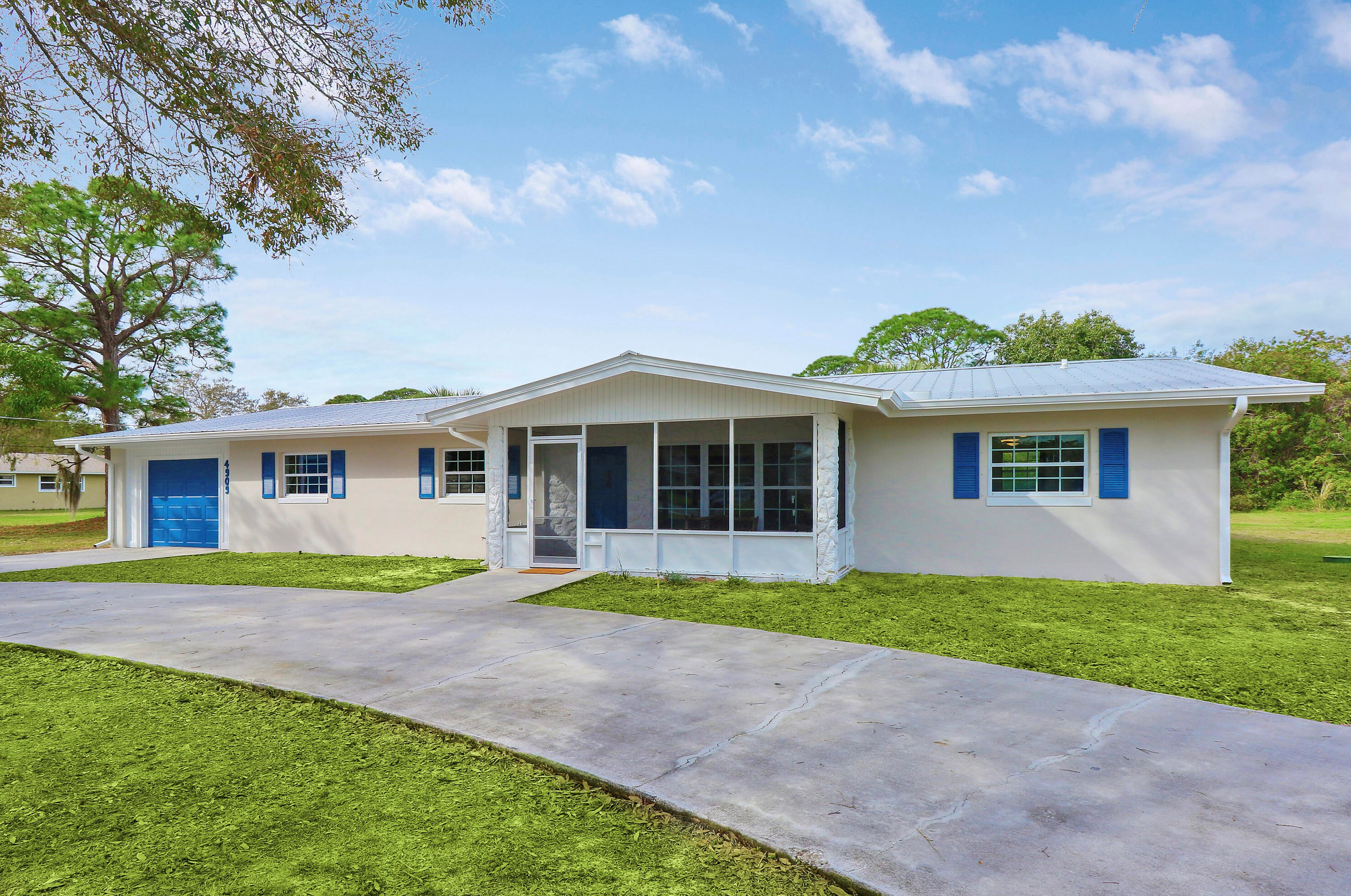 4909 Palmetto Dr, Fort Pierce FL  34982-7168 exterior