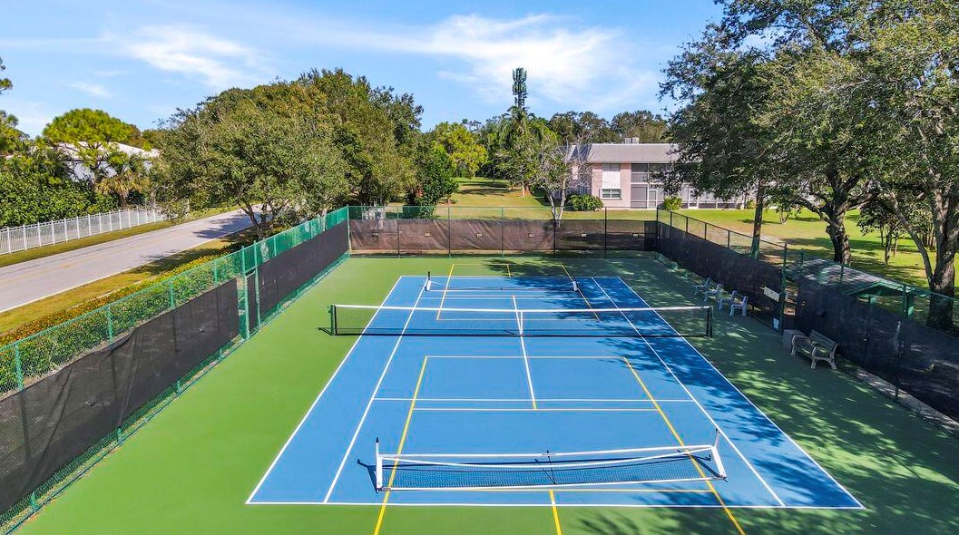 18081 Country Club Dr, Jupiter FL  33469-1276 exterior
