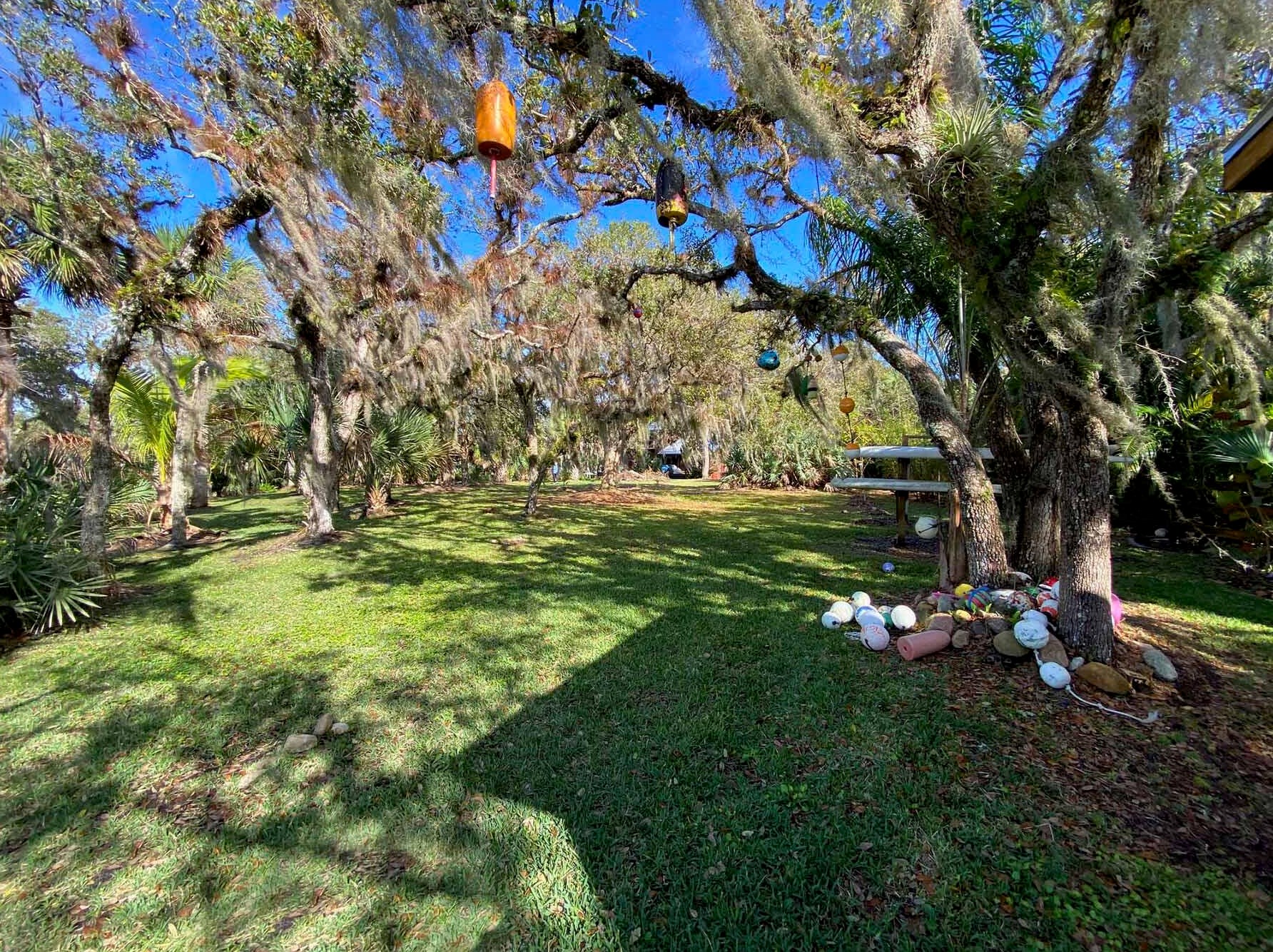 11705 Roseland Rd, Roseland FL  32957-7000 exterior