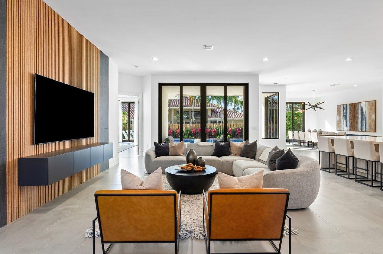 636 Eddy St, Boca Raton FL 33487-1749 exterior