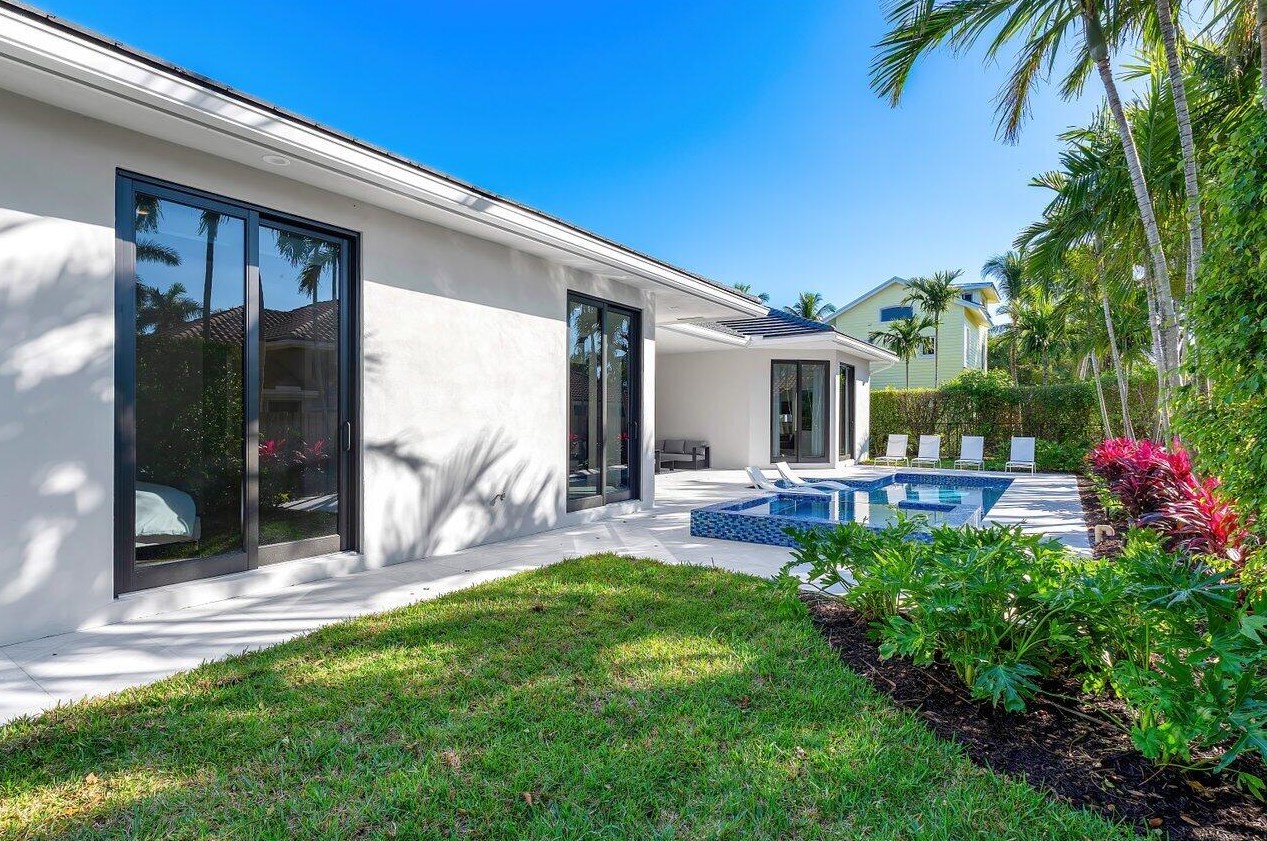 636 Eddy St, Boca Raton FL 33487-1749 exterior