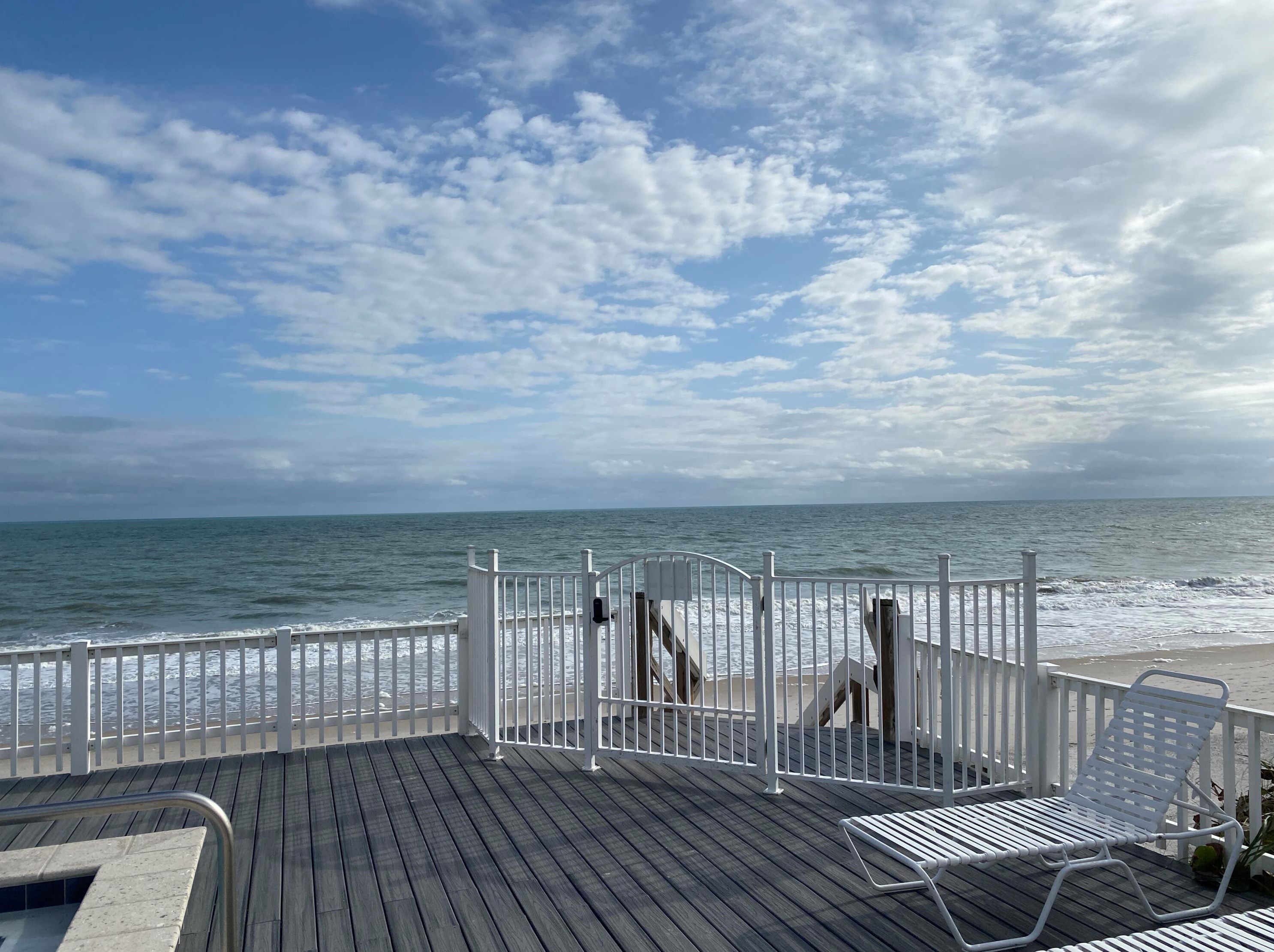 8427 Sabal Palm Ct, Vero Beach FL  32963-4296 exterior