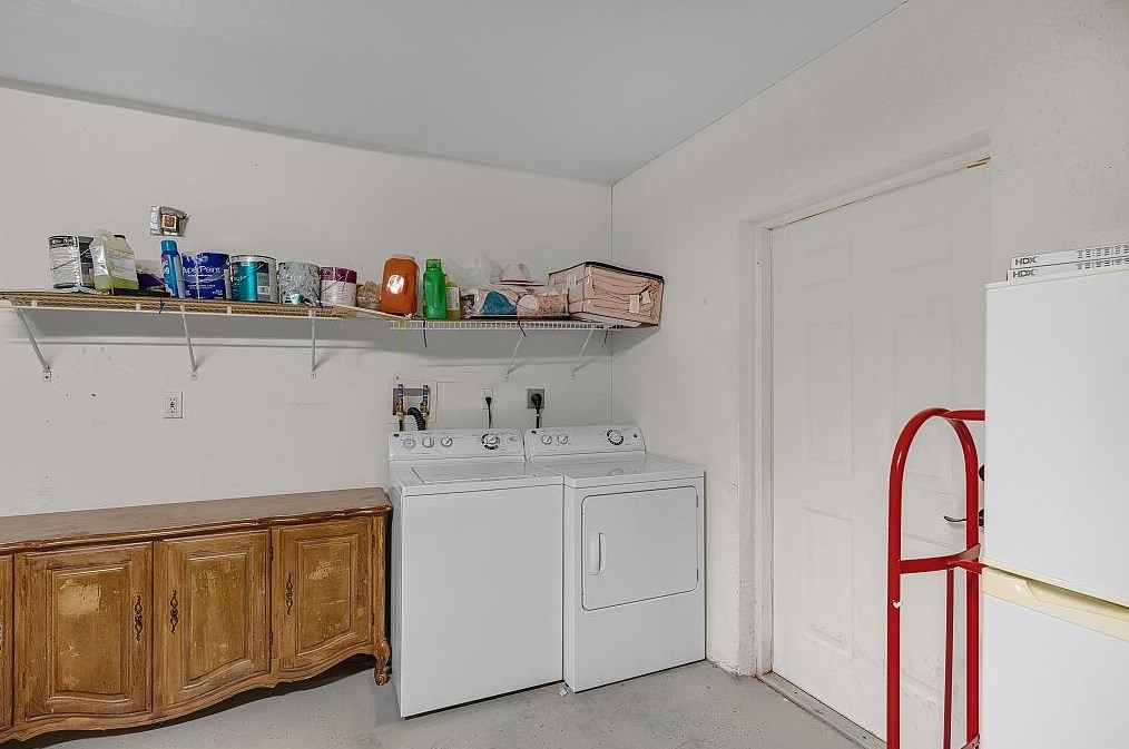 322 Carter Ave, Fort Pierce FL  34983-3006 exterior