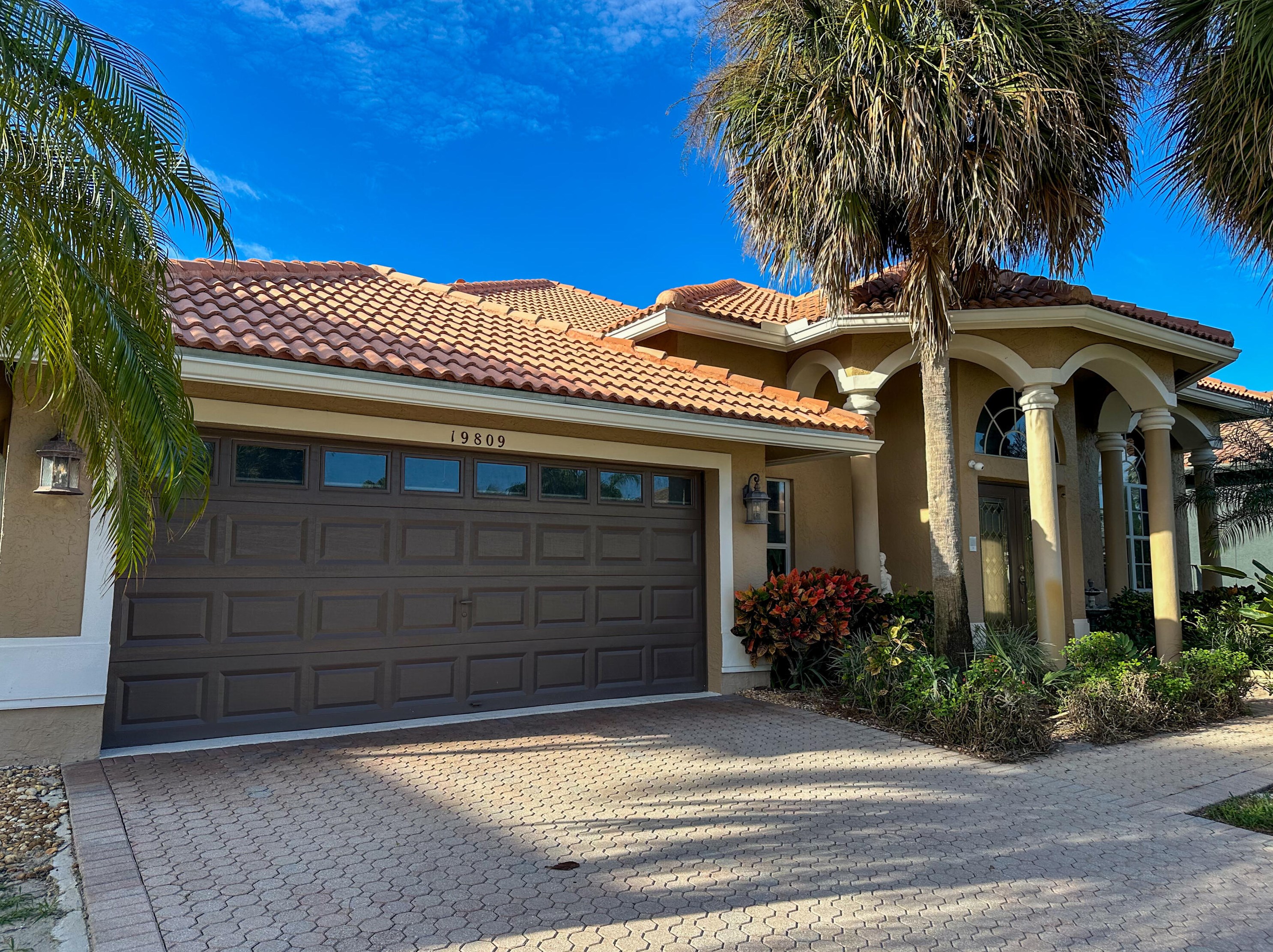 19809 Dinner Key Dr, Boca Raton FL  33498-4505 exterior