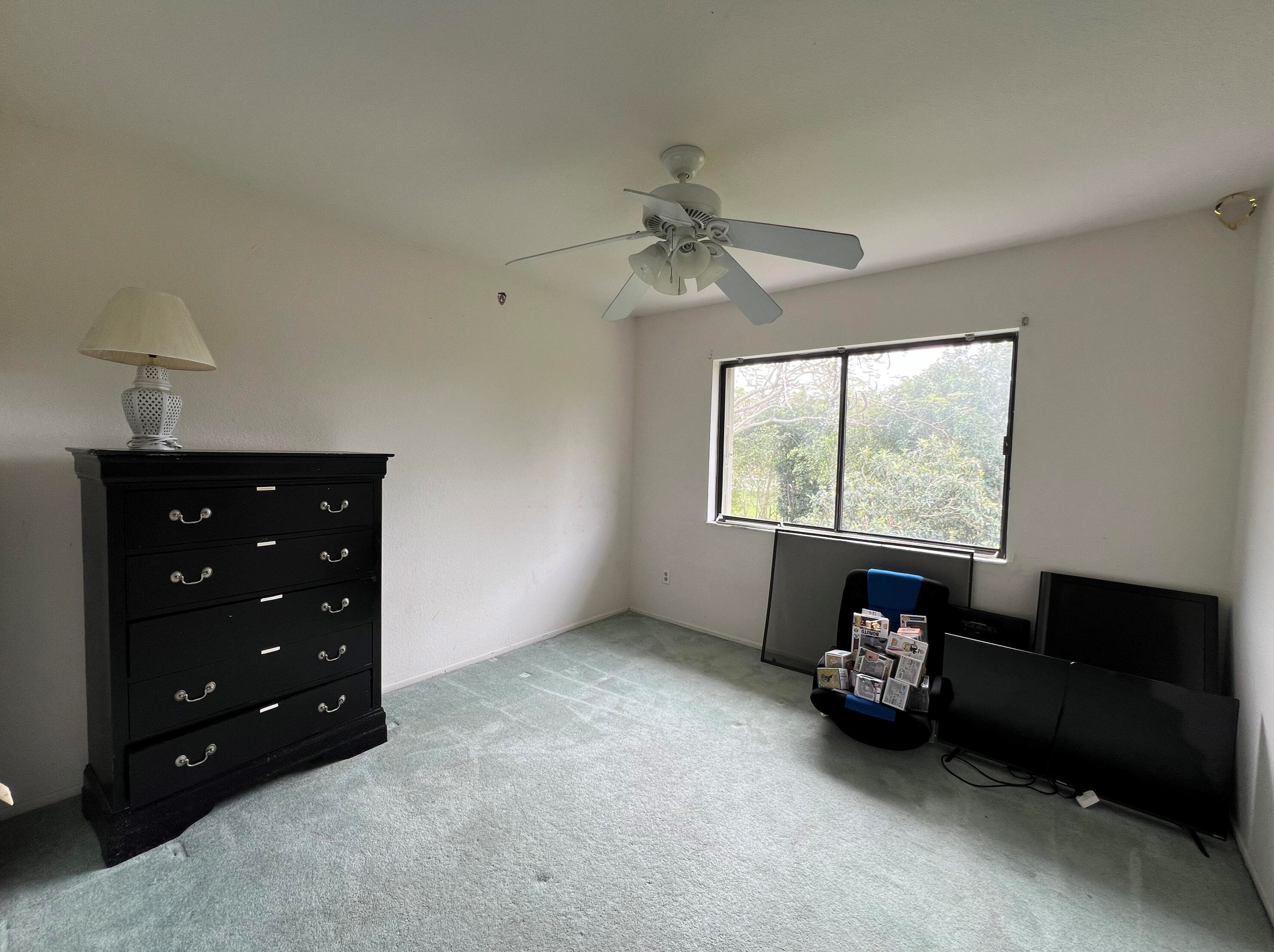 1542 Dewberry Ct, Fort Pierce FL  34952-4288 exterior