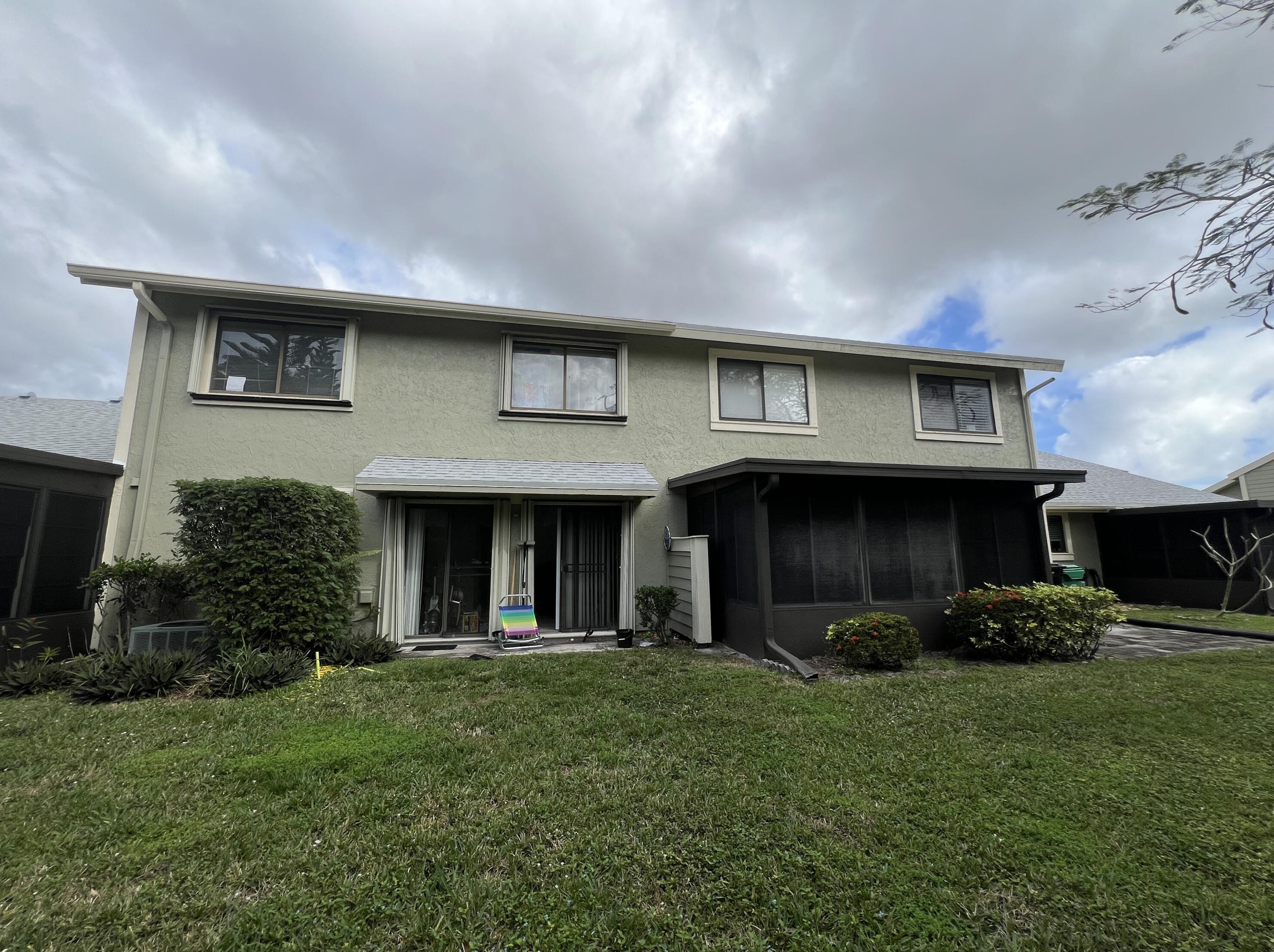 1542 Dewberry Ct, Fort Pierce FL  34952-4288 exterior