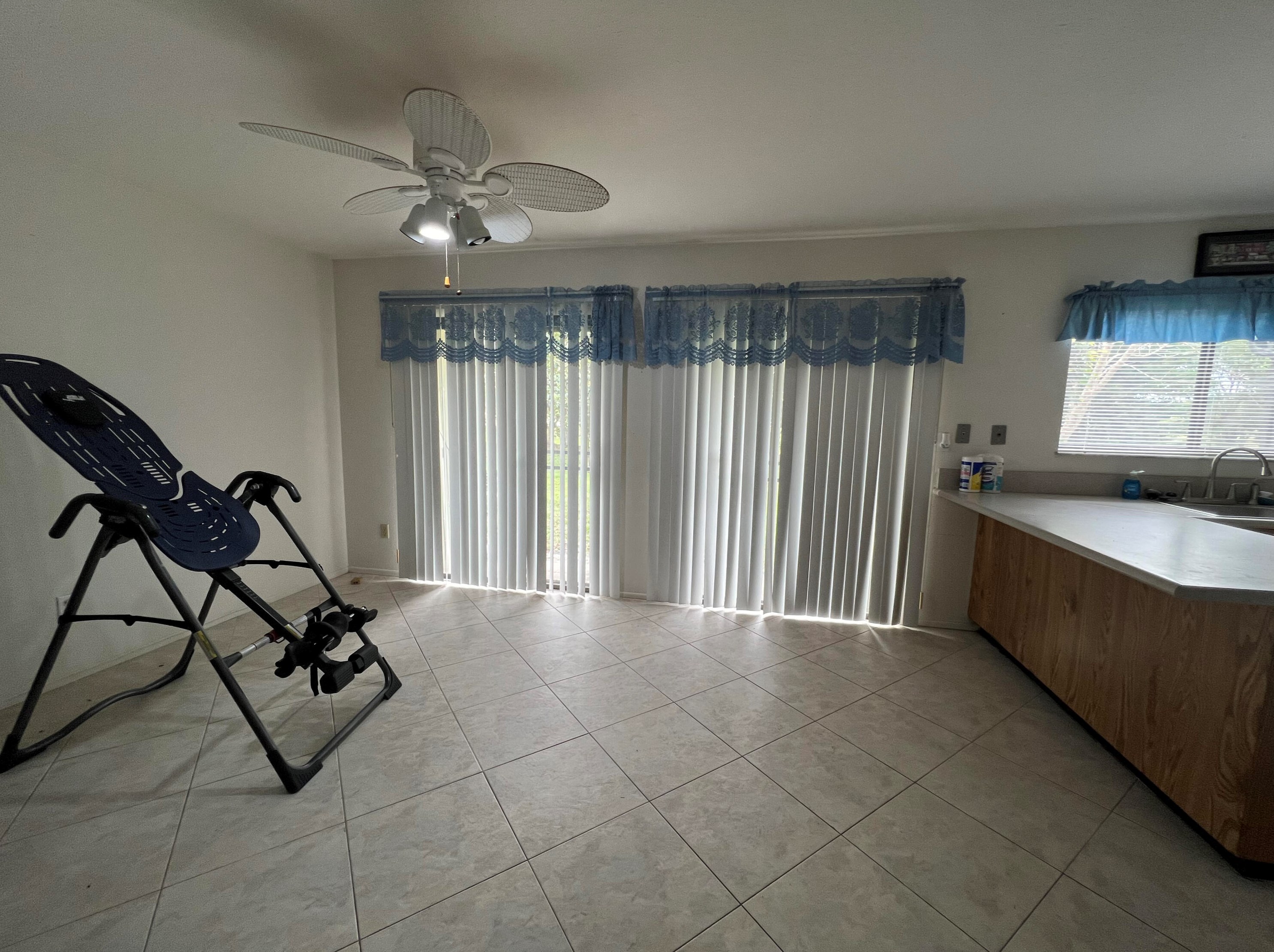 1542 Dewberry Ct, Fort Pierce FL  34952-4288 exterior