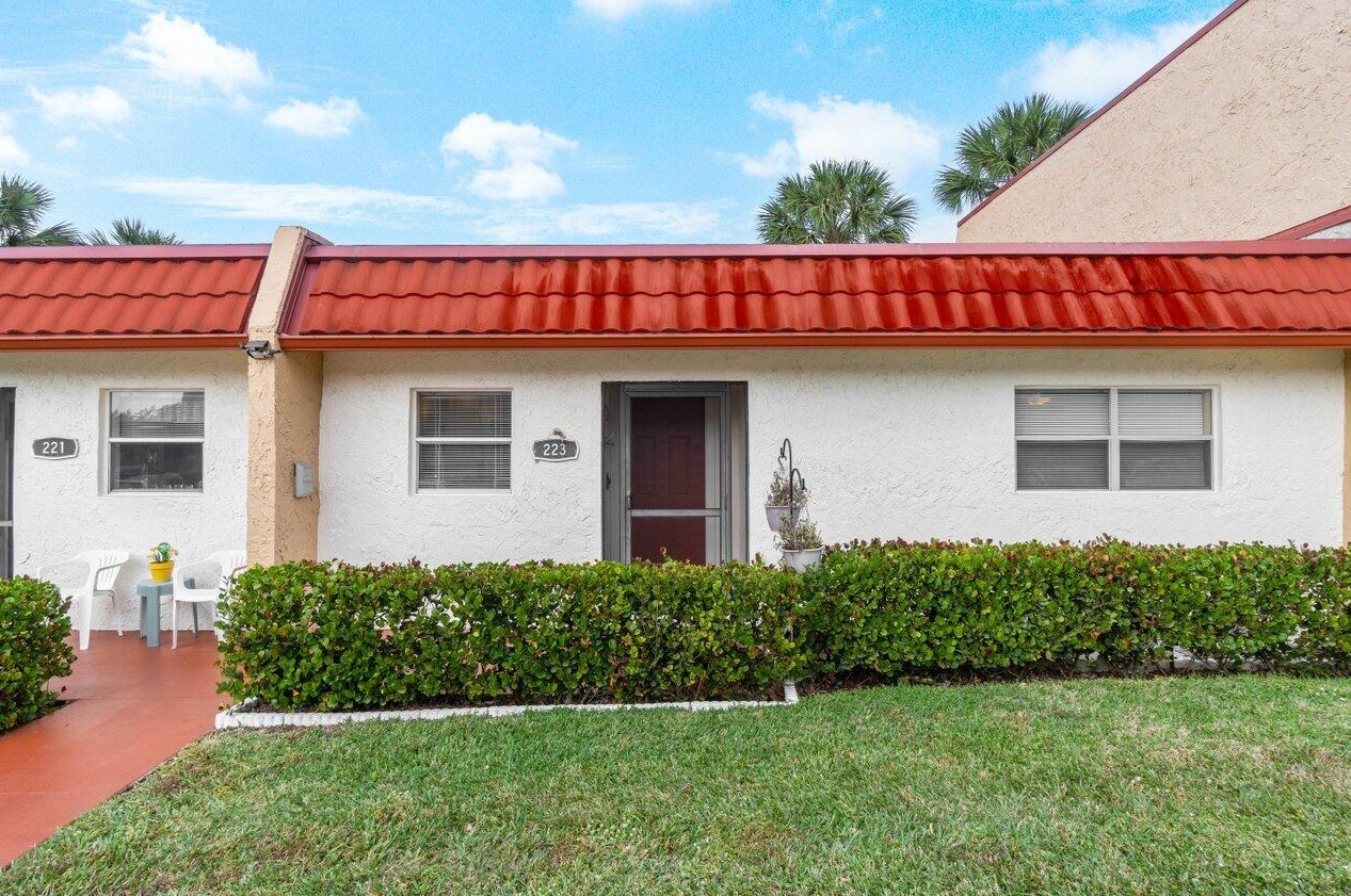 223 Lk Dora Dr, West Palm Beach FL  33411-2356 exterior