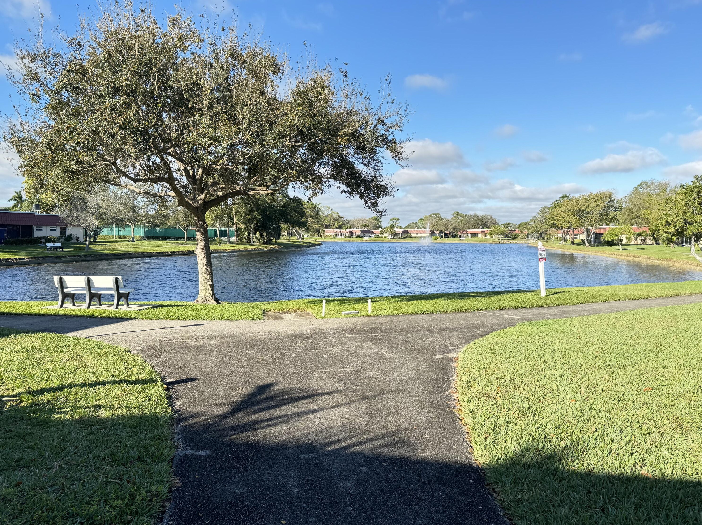 309 Cape Cod Cir, Lake Worth FL  33467-2675 exterior