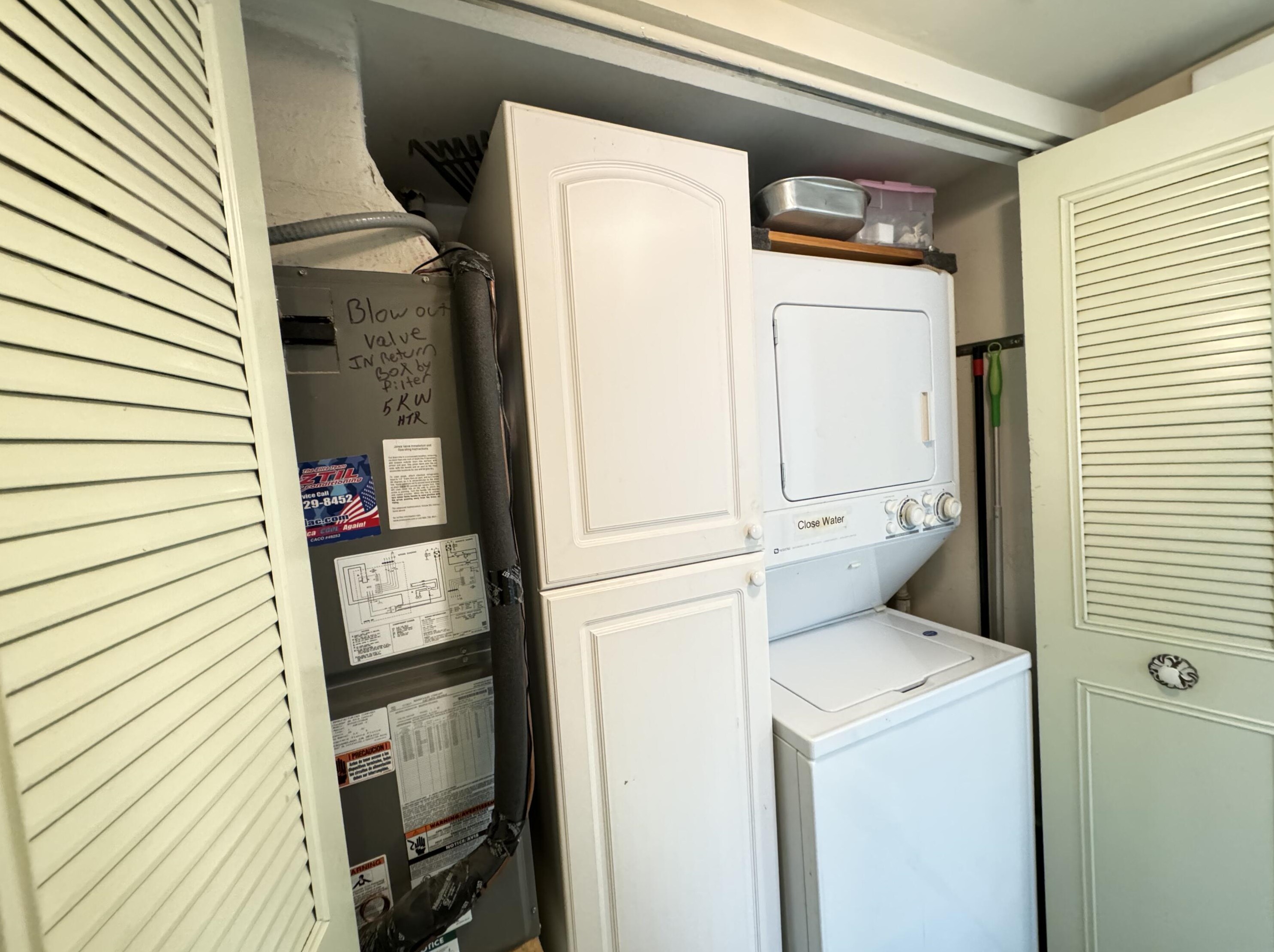 309 Cape Cod Cir, Lake Worth FL  33467-2675 exterior