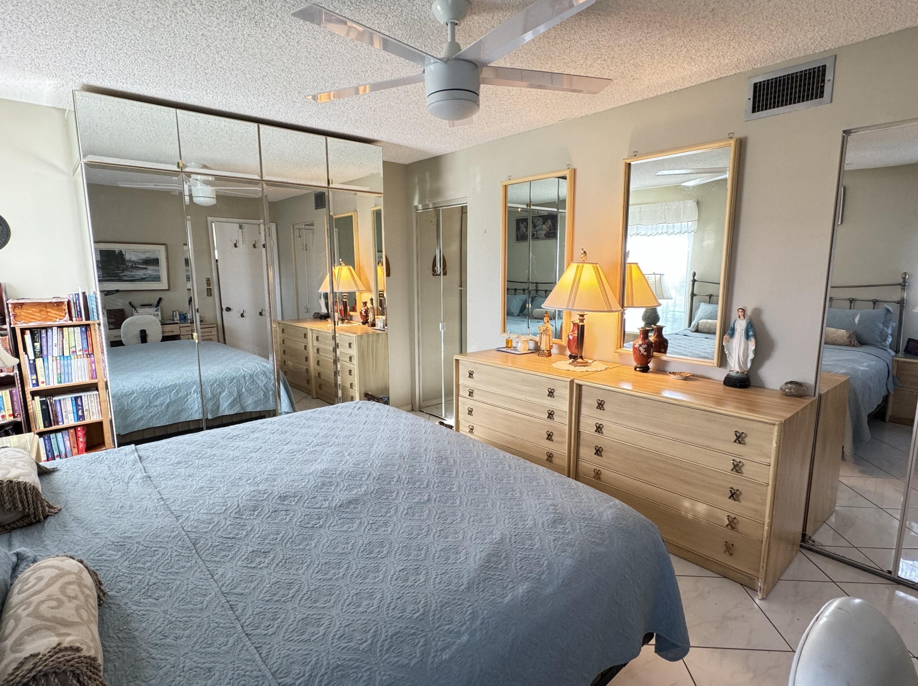 309 Cape Cod Cir, Lake Worth FL  33467-2675 exterior