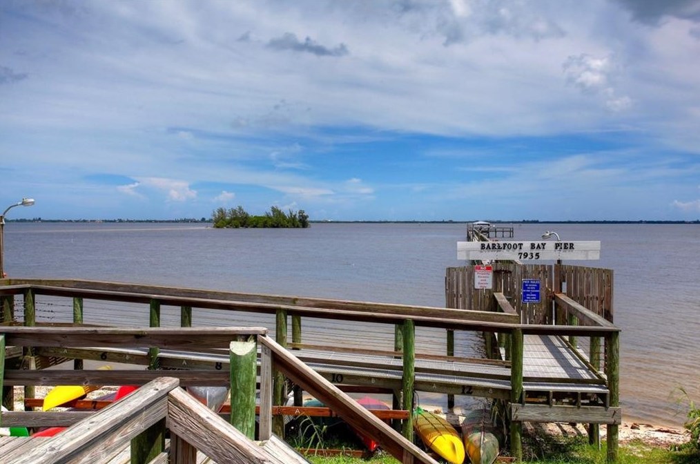 467 Egret Cir, Sebastian FL  32976-7483 exterior
