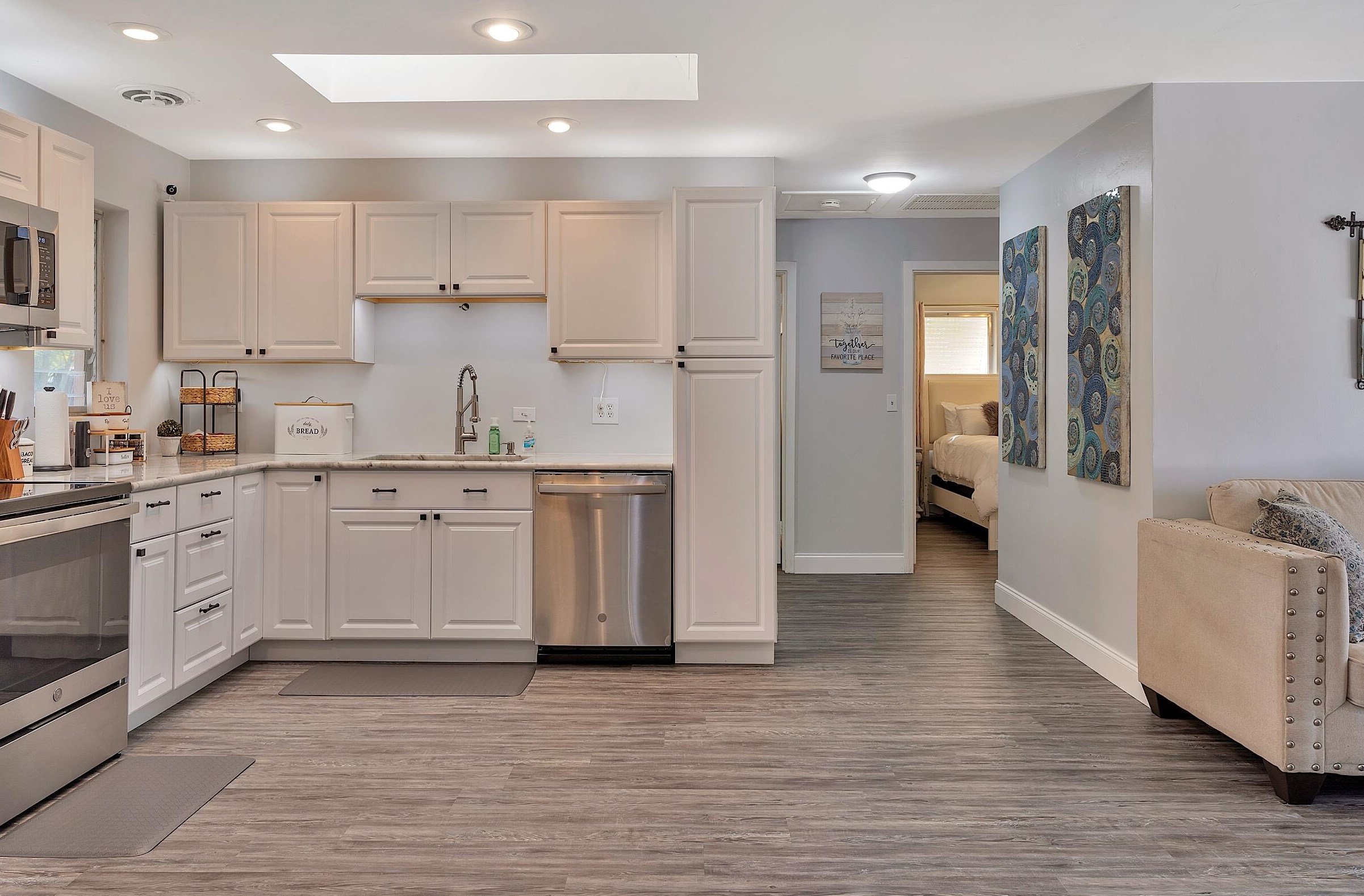 702 Snowden Dr, Lake Worth FL  33461-5734 exterior