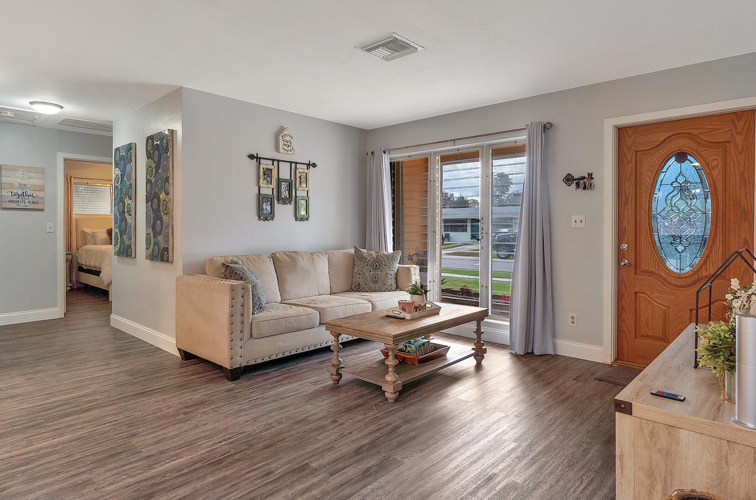 702 Snowden Dr, Lake Worth FL  33461-5734 exterior