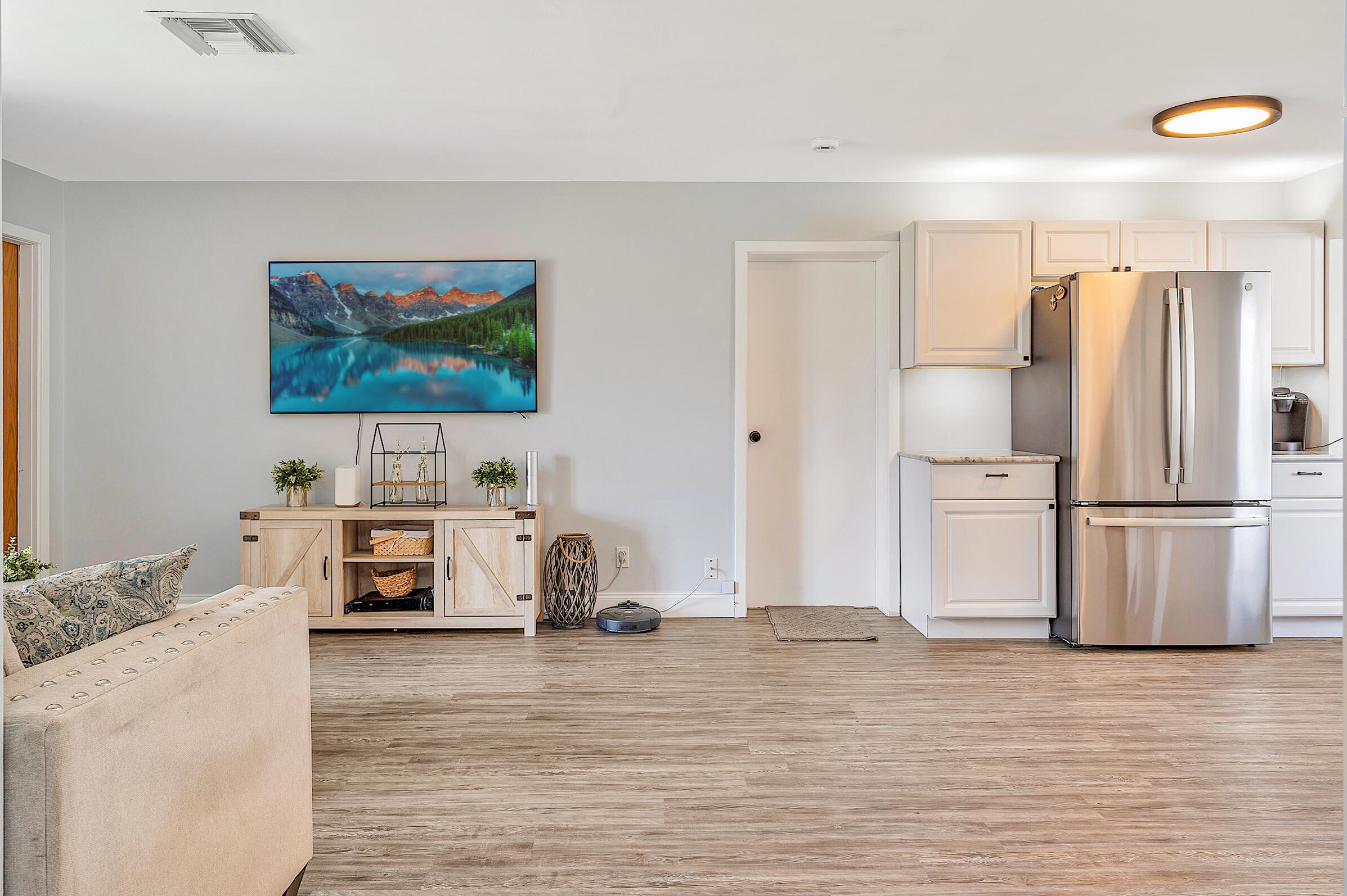 702 Snowden Dr, Lake Worth FL  33461-5734 exterior