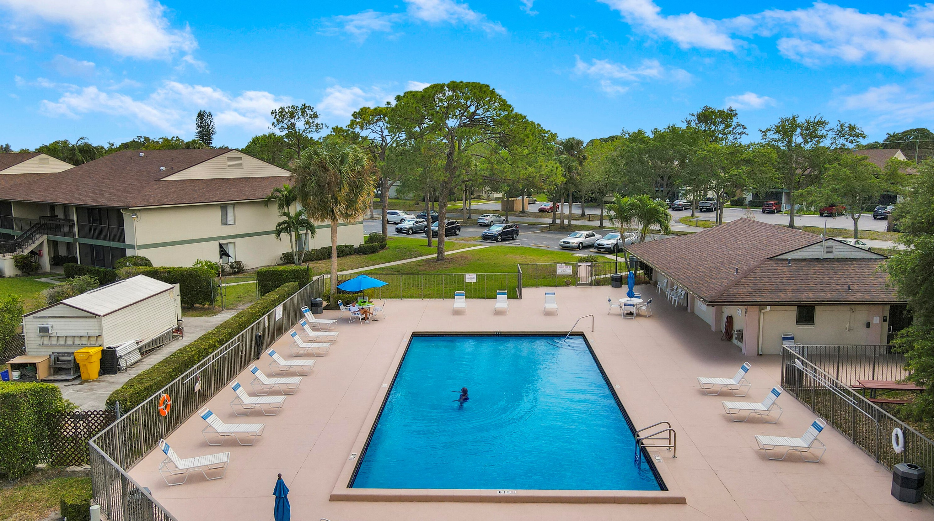 6299 Chasewood Dr, Jupiter FL  33458-5558 exterior