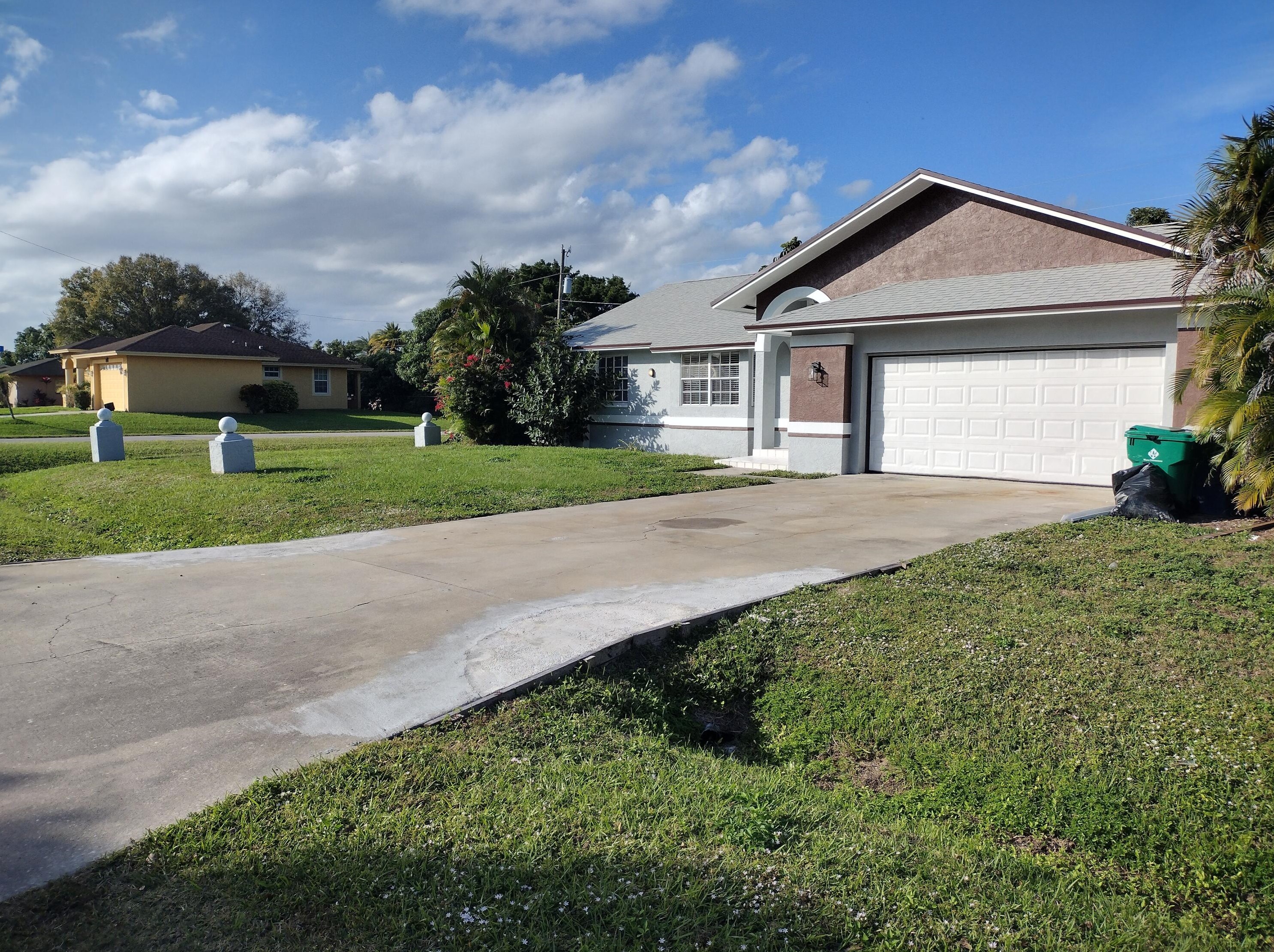 725 Florida Ave, Clewiston FL  33440-5602 exterior