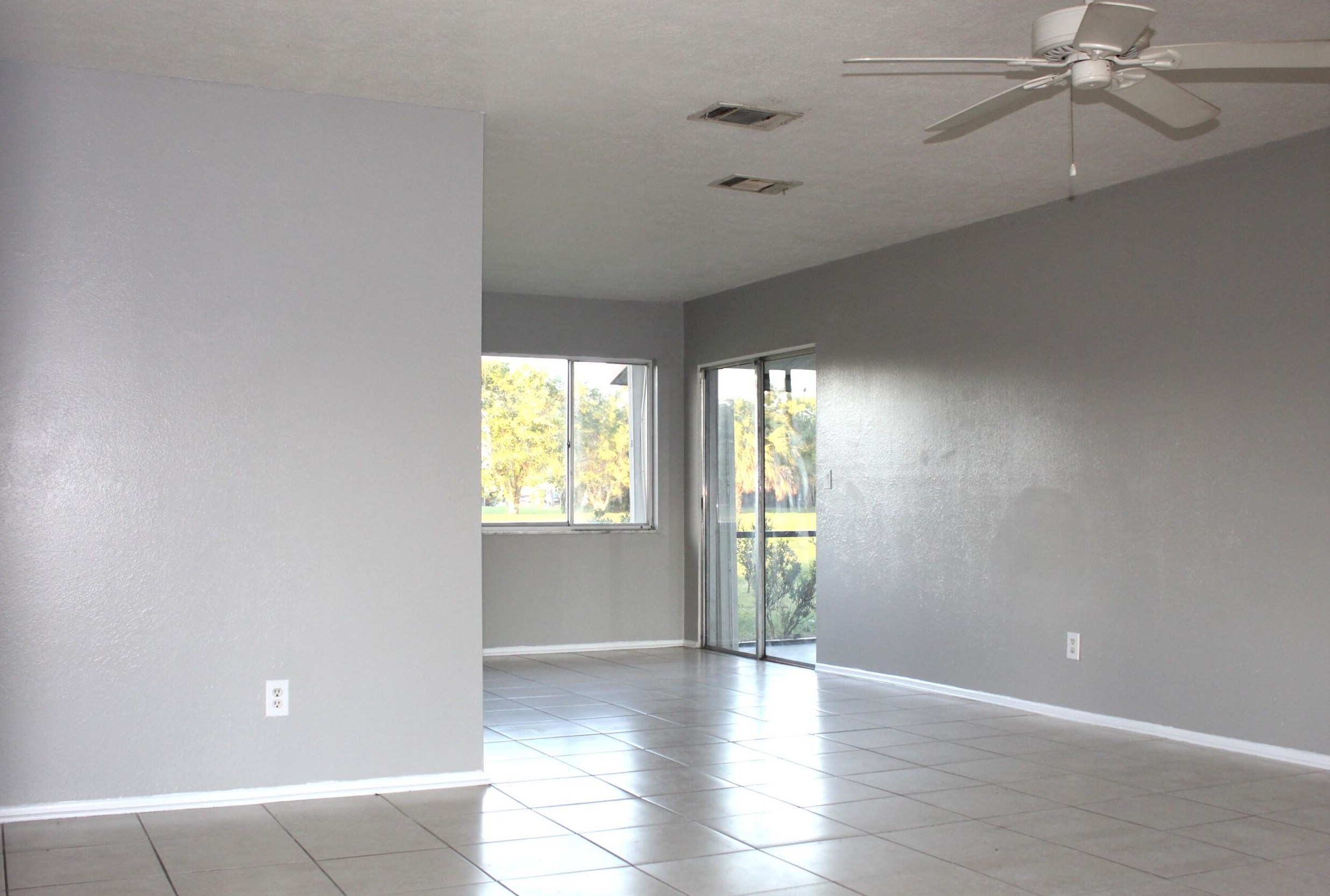 1618 Elkhart Ter, Fort Pierce FL  34952-4205 exterior